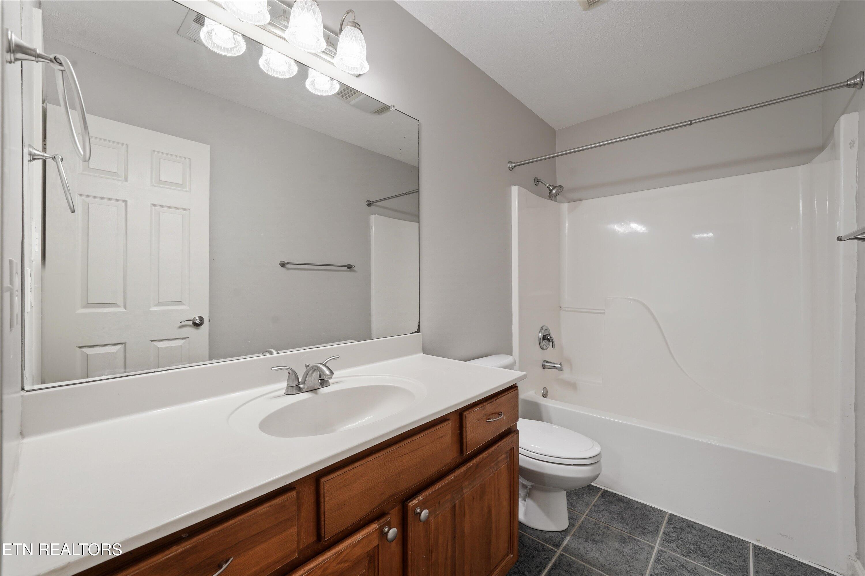 5127 Magic Lantern Drive Knoxville TN 37918