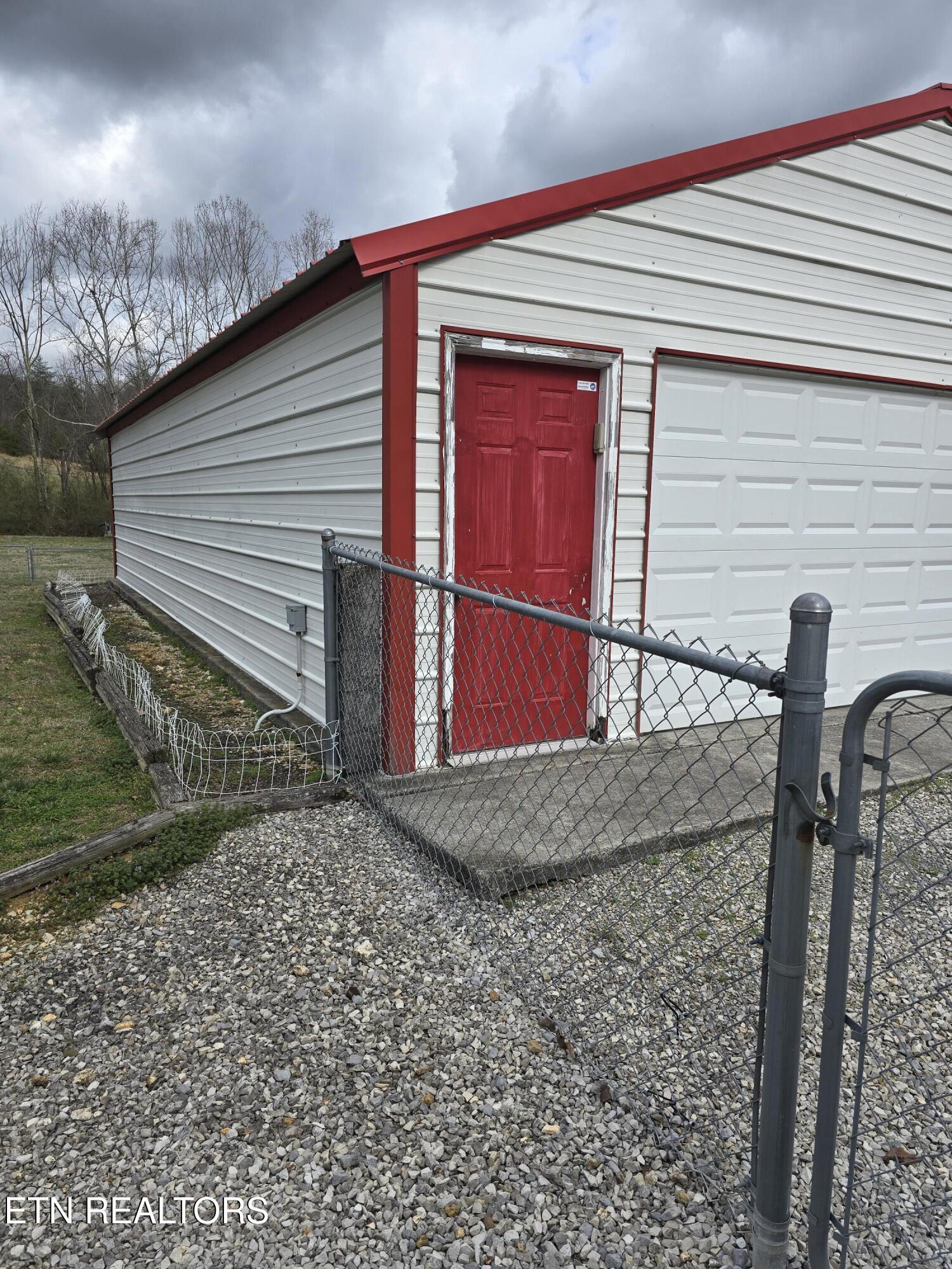 118 Wolf Creek Road Kingston TN 37763
