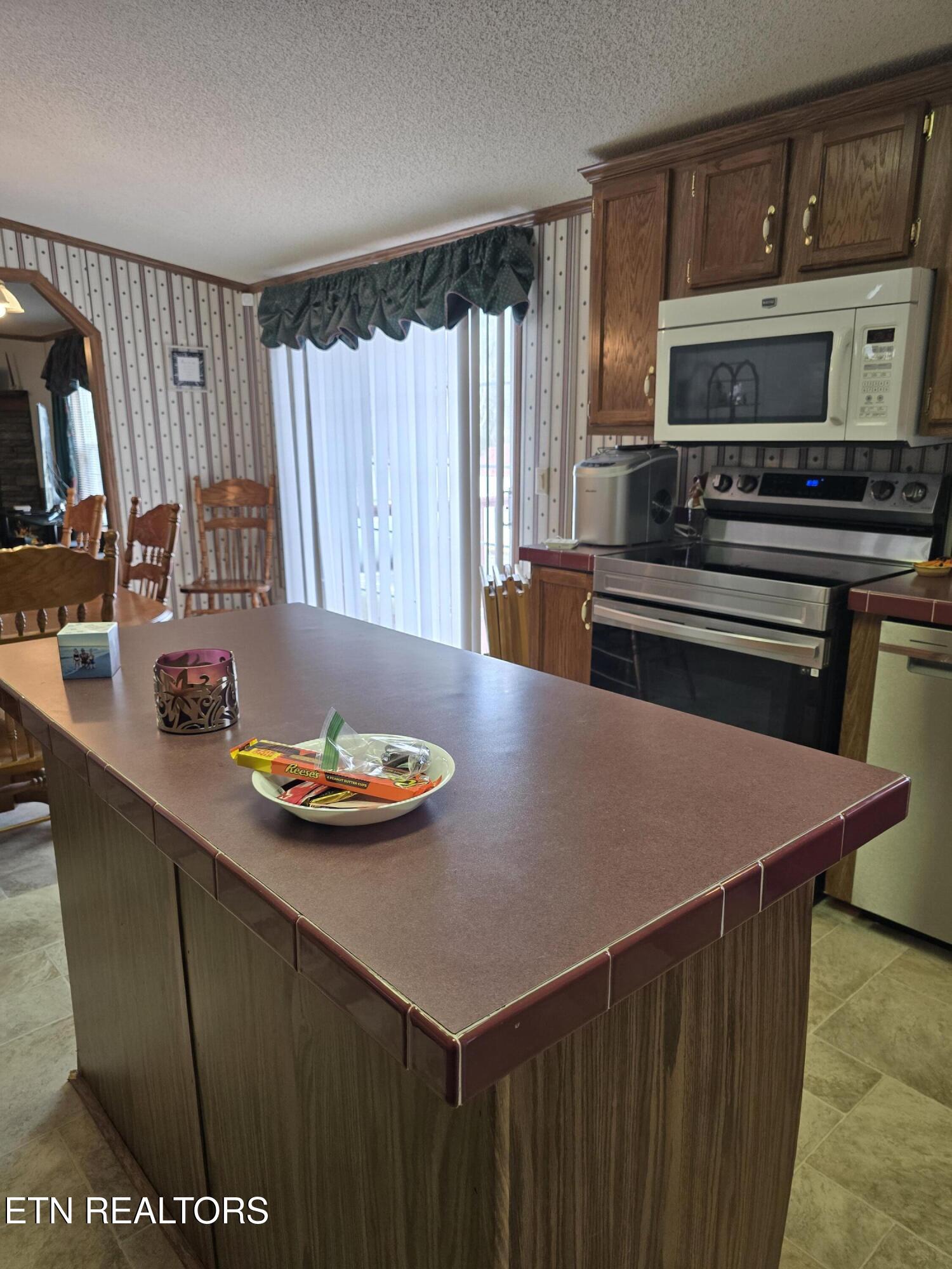 118 Wolf Creek Road Kingston TN 37763