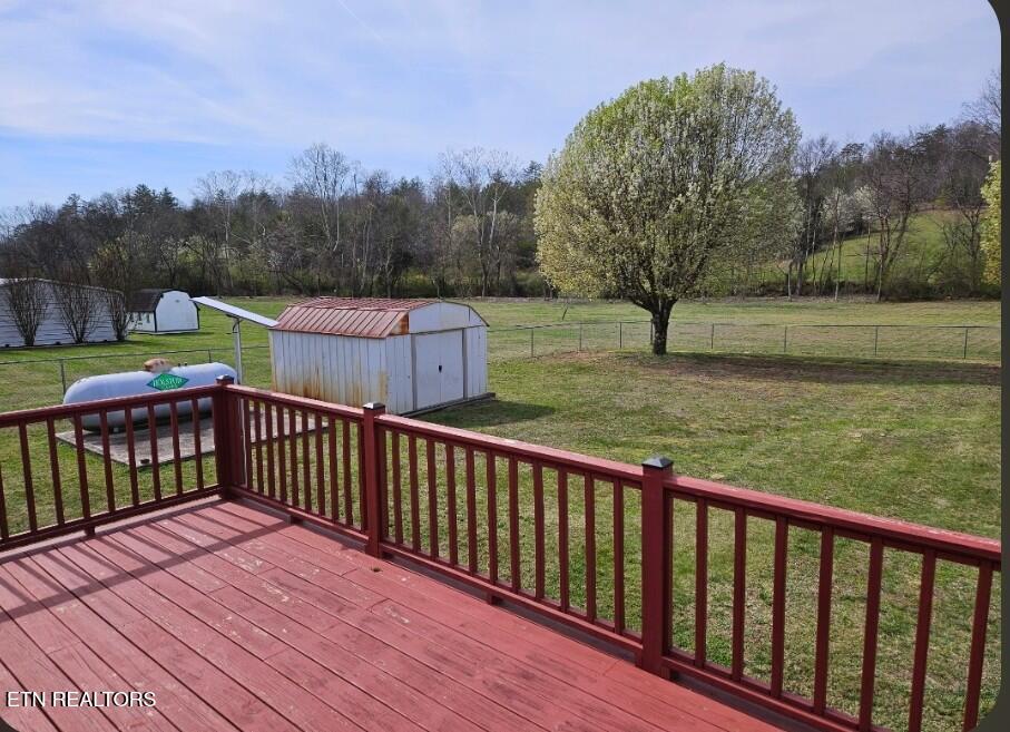 118 Wolf Creek Road Kingston TN 37763
