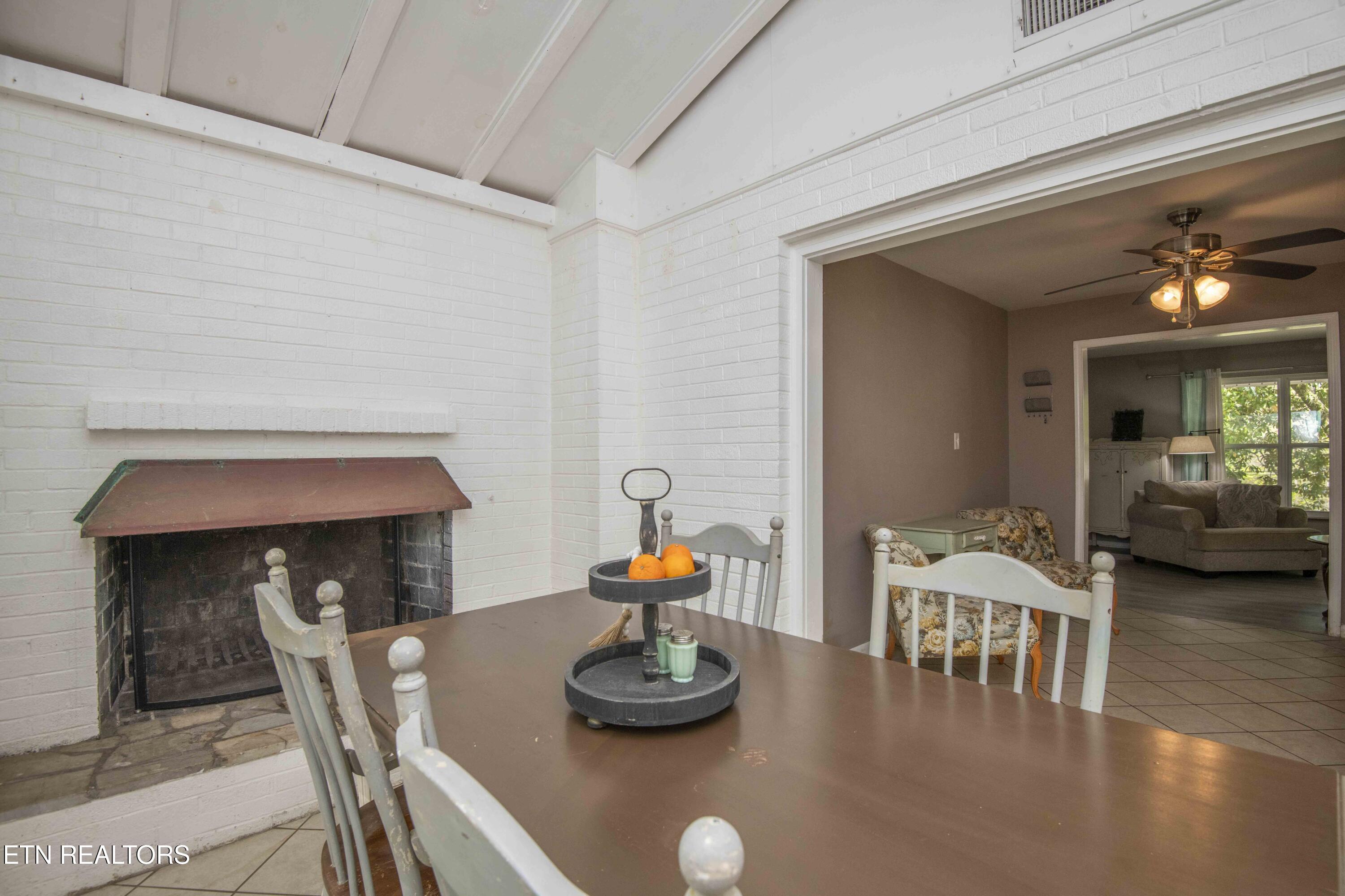 1212 Pilleaux Drive Knoxville TN 37912