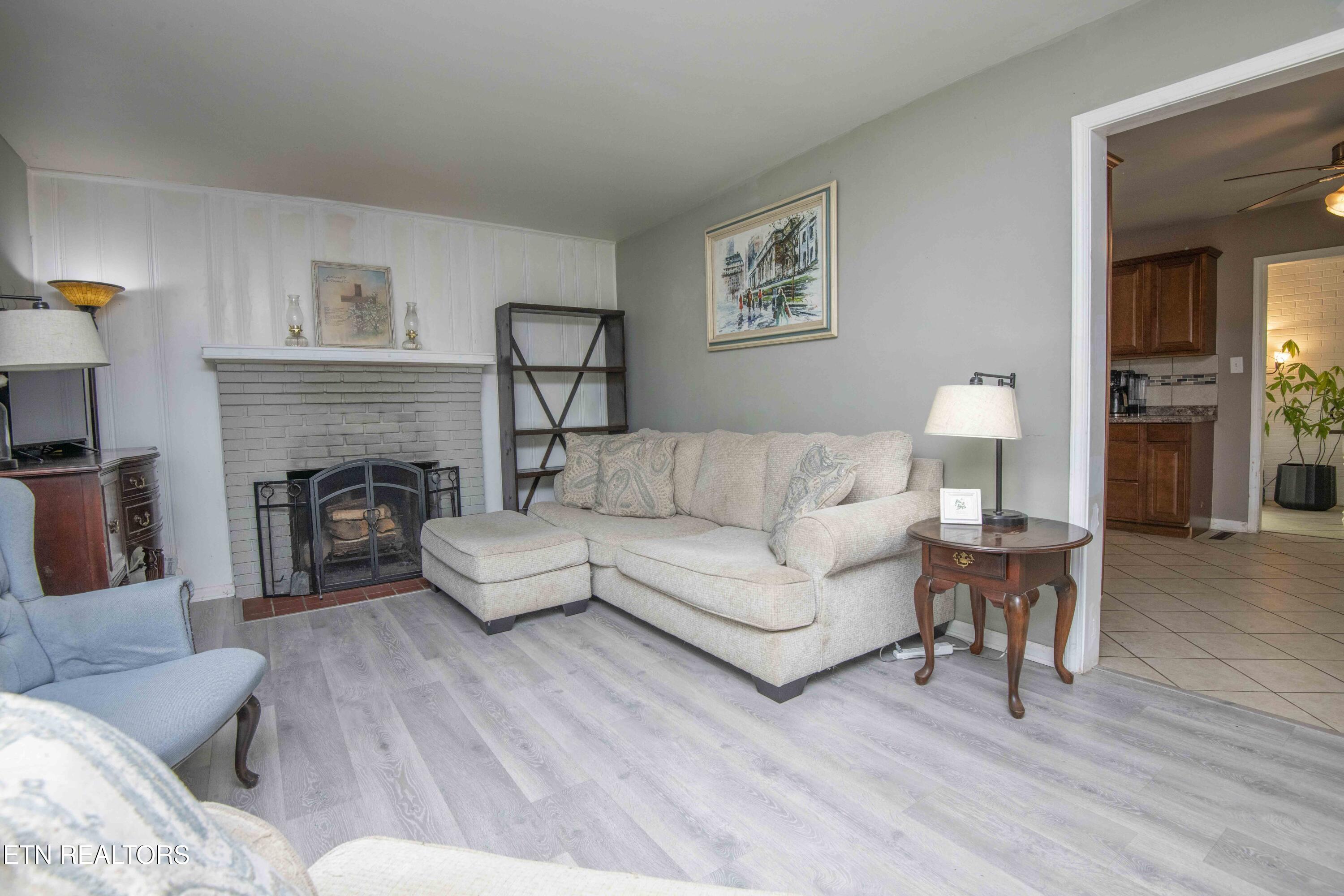 1212 Pilleaux Drive Knoxville TN 37912