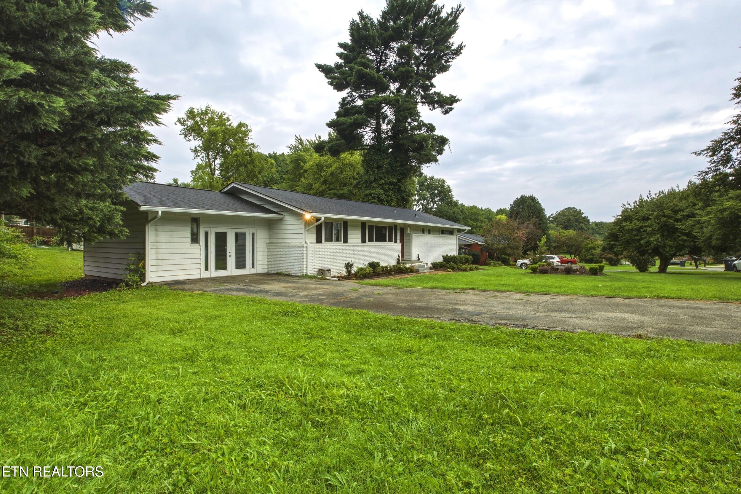 6919 Dorchester Drive Knoxville TN 37909