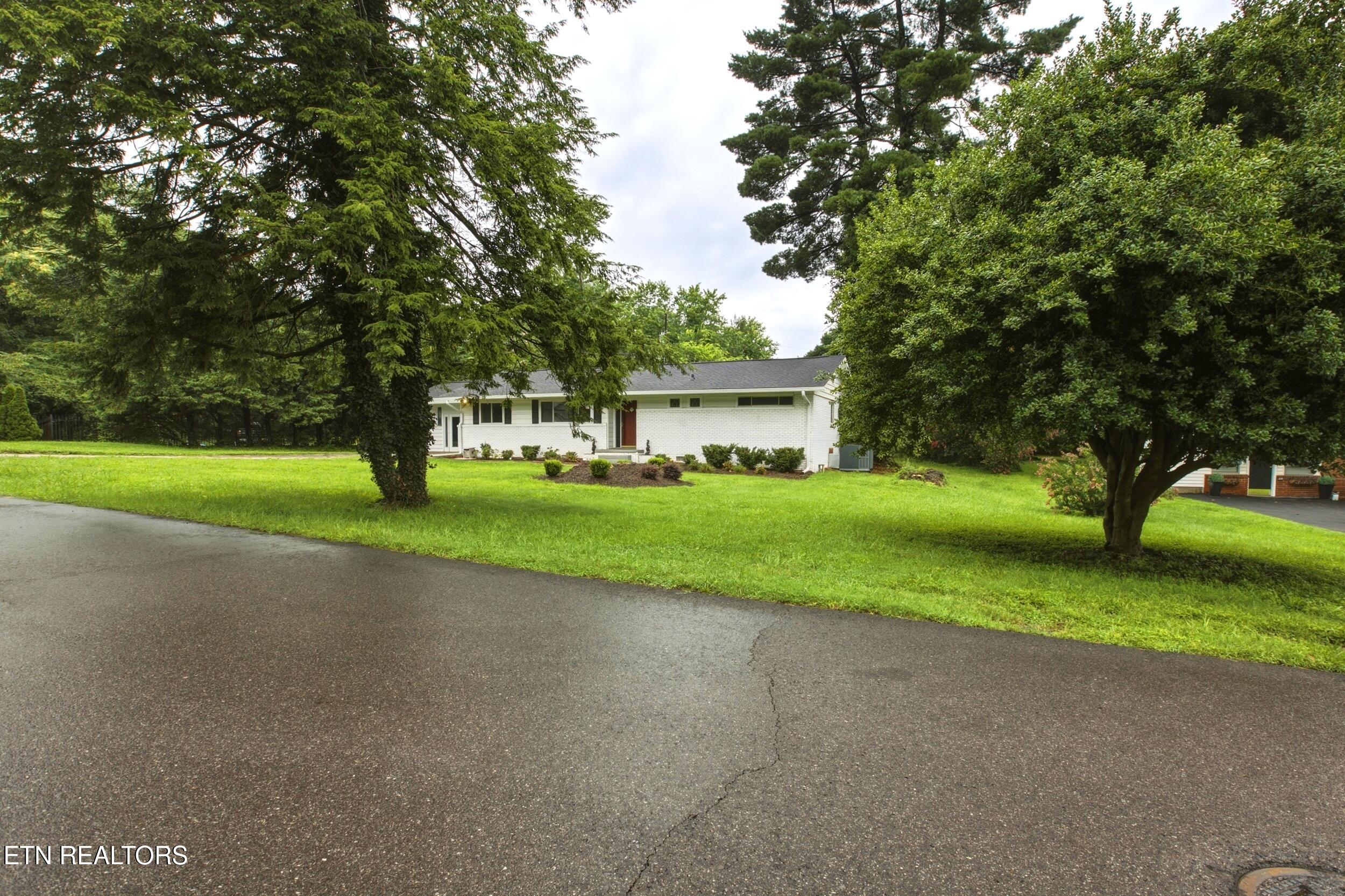 6919 Dorchester Drive Knoxville TN 37909