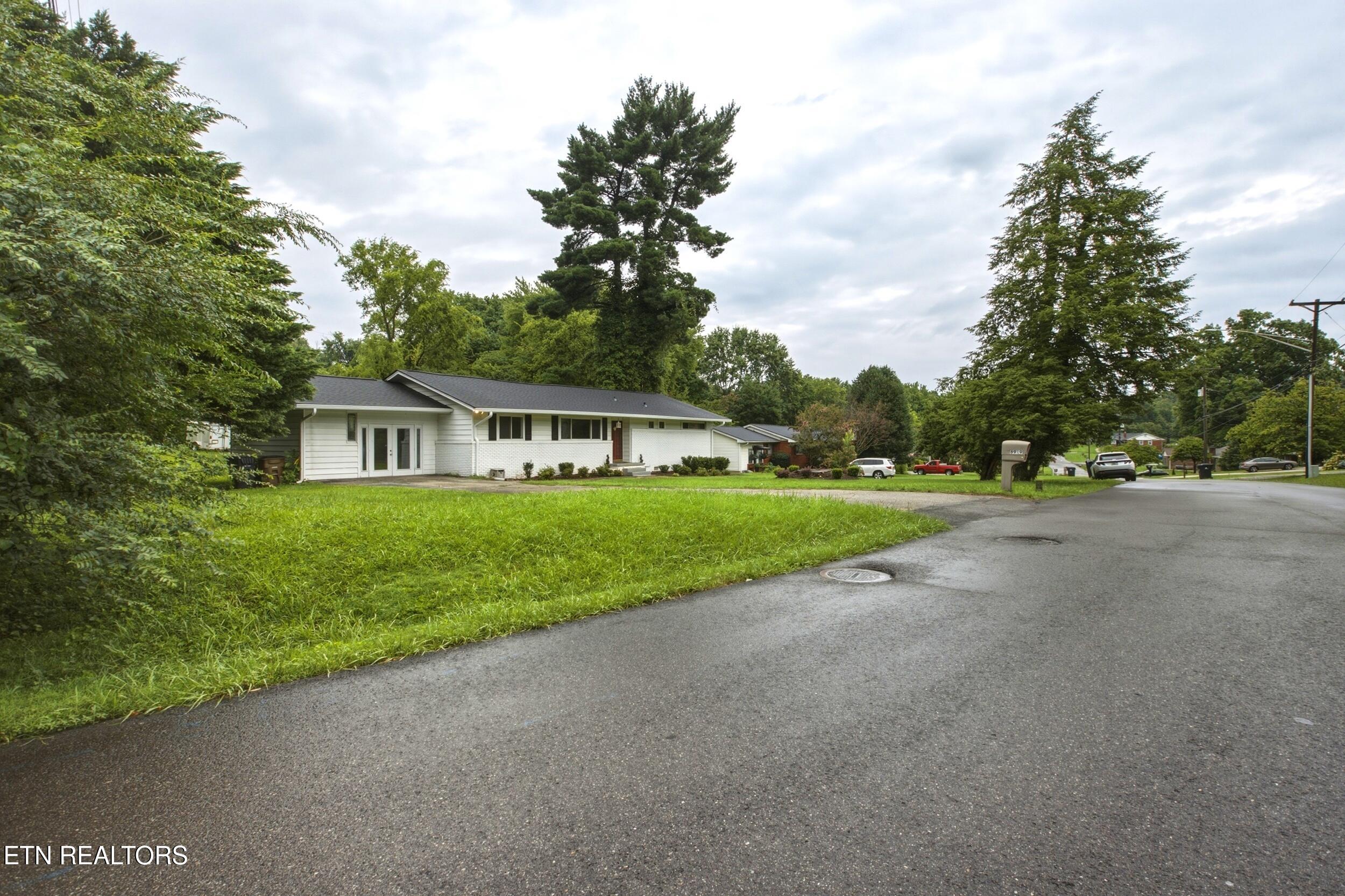6919 Dorchester Drive Knoxville TN 37909