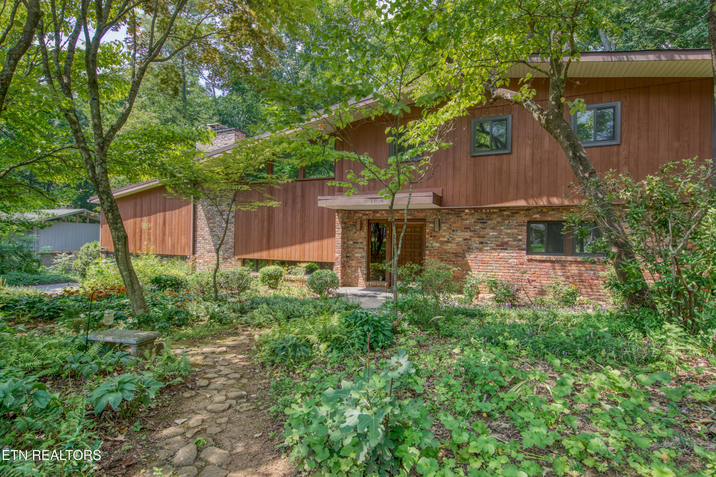 1014 W Outer Drive Oak Ridge TN 37830