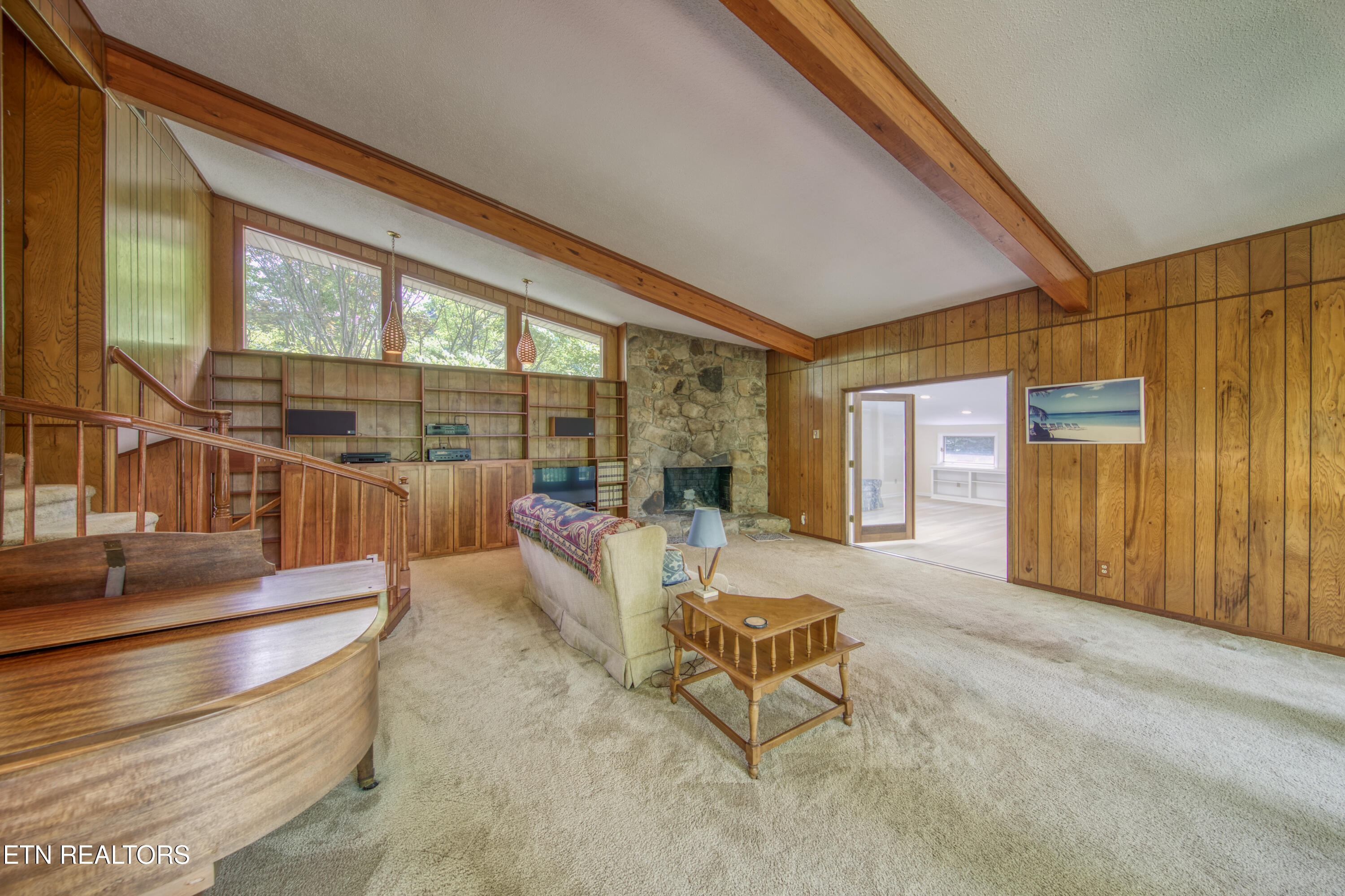 1014 W Outer Drive Oak Ridge TN 37830