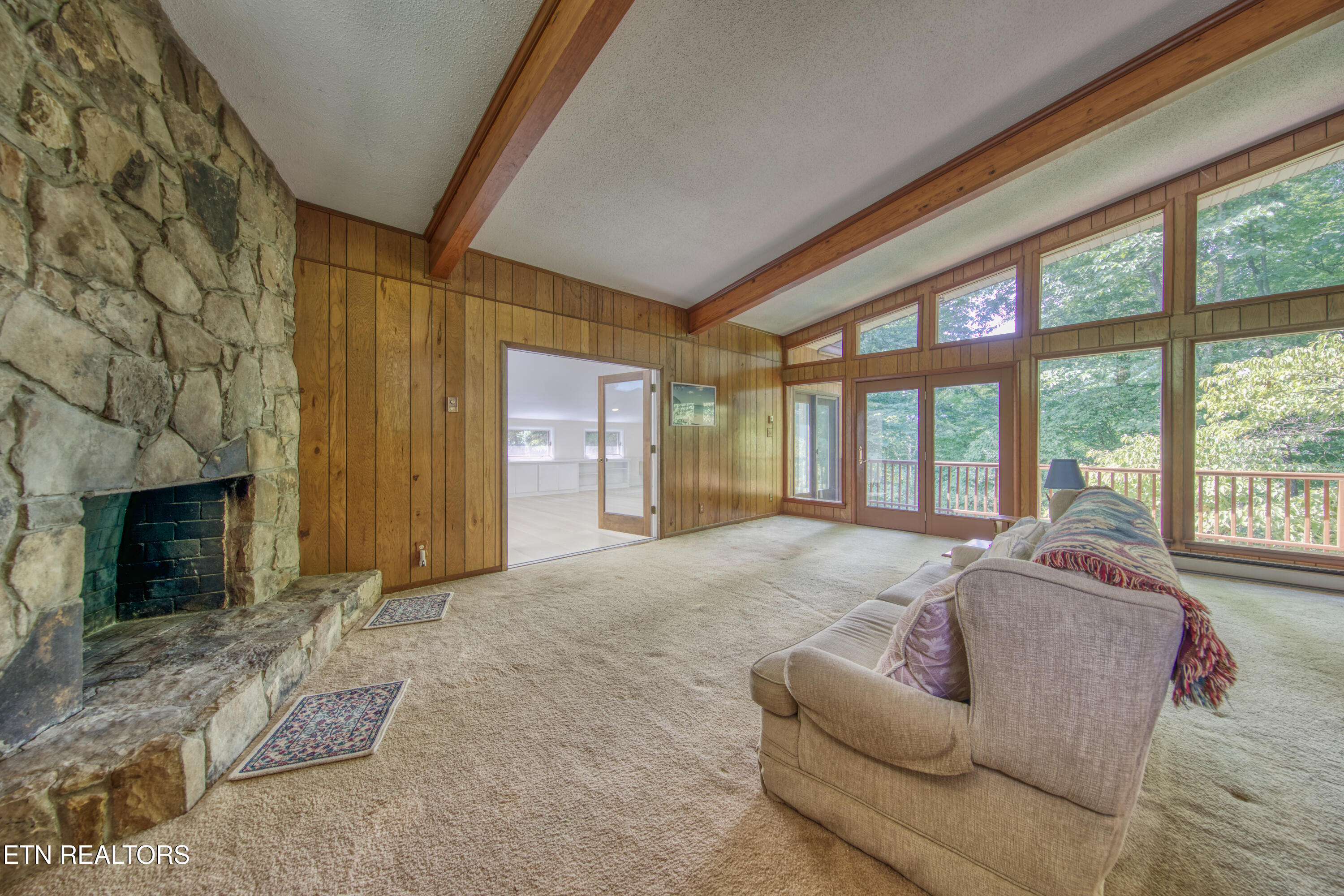 1014 W Outer Drive Oak Ridge TN 37830