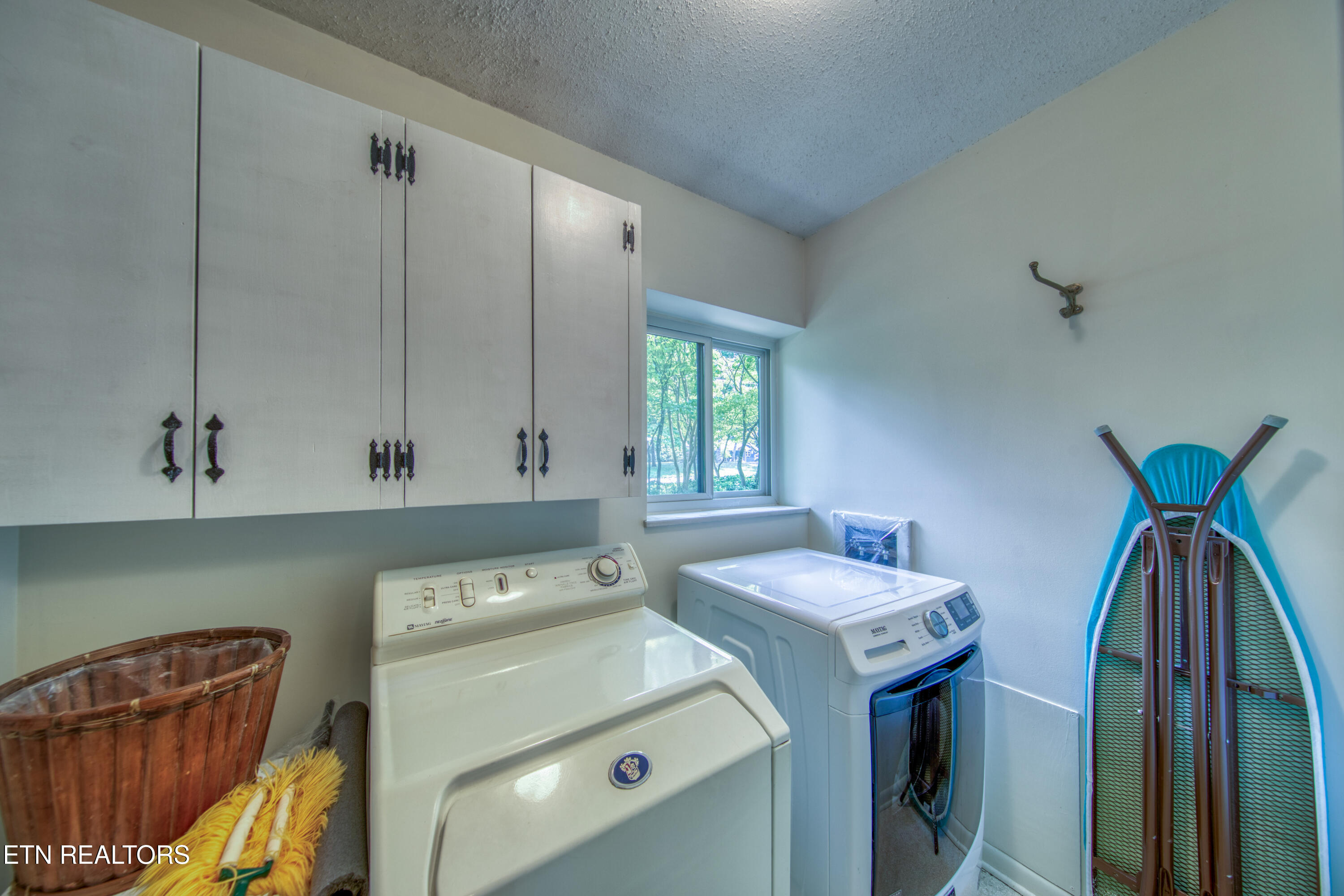 1014 W Outer Drive Oak Ridge TN 37830