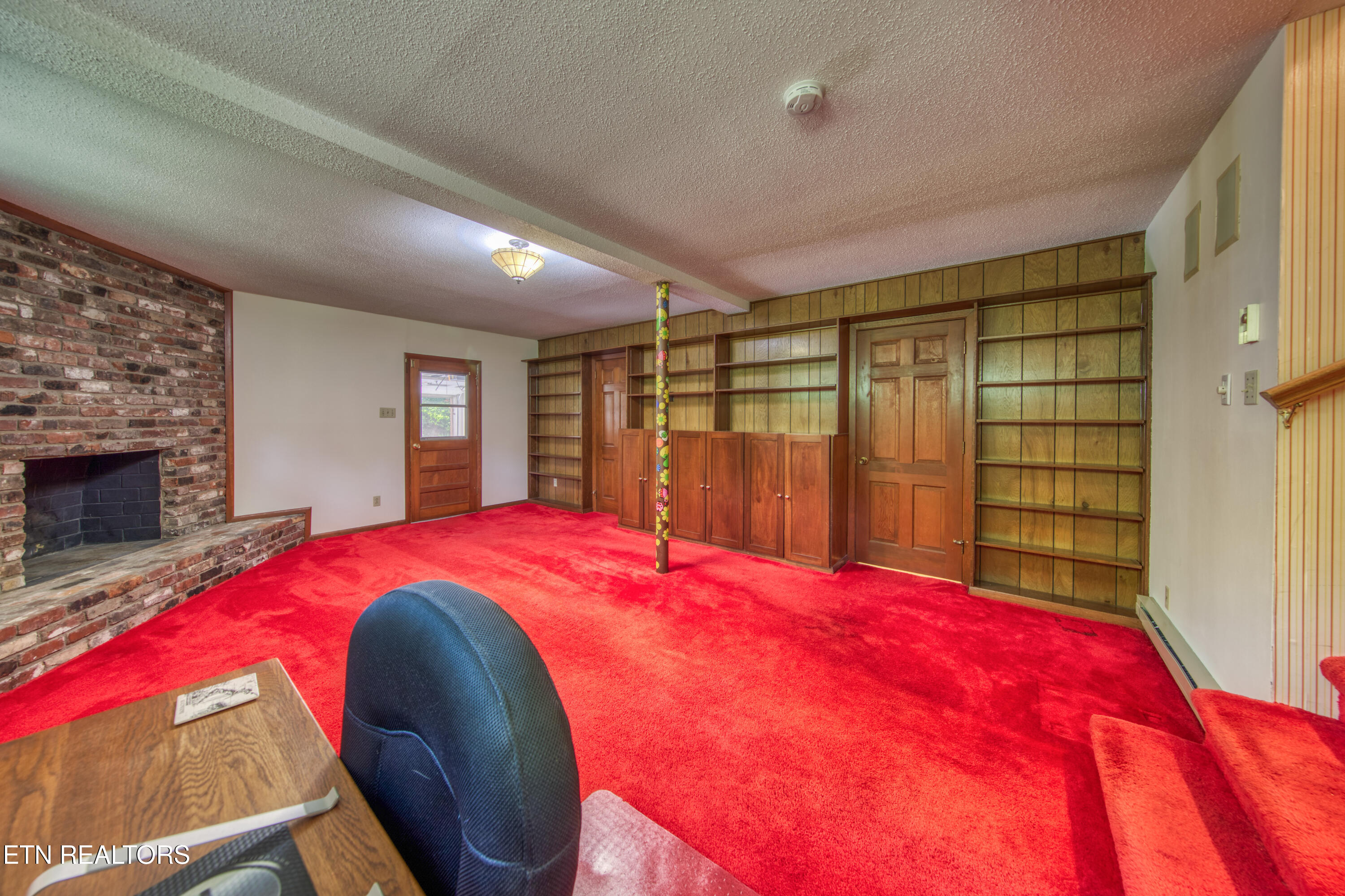 1014 W Outer Drive Oak Ridge TN 37830