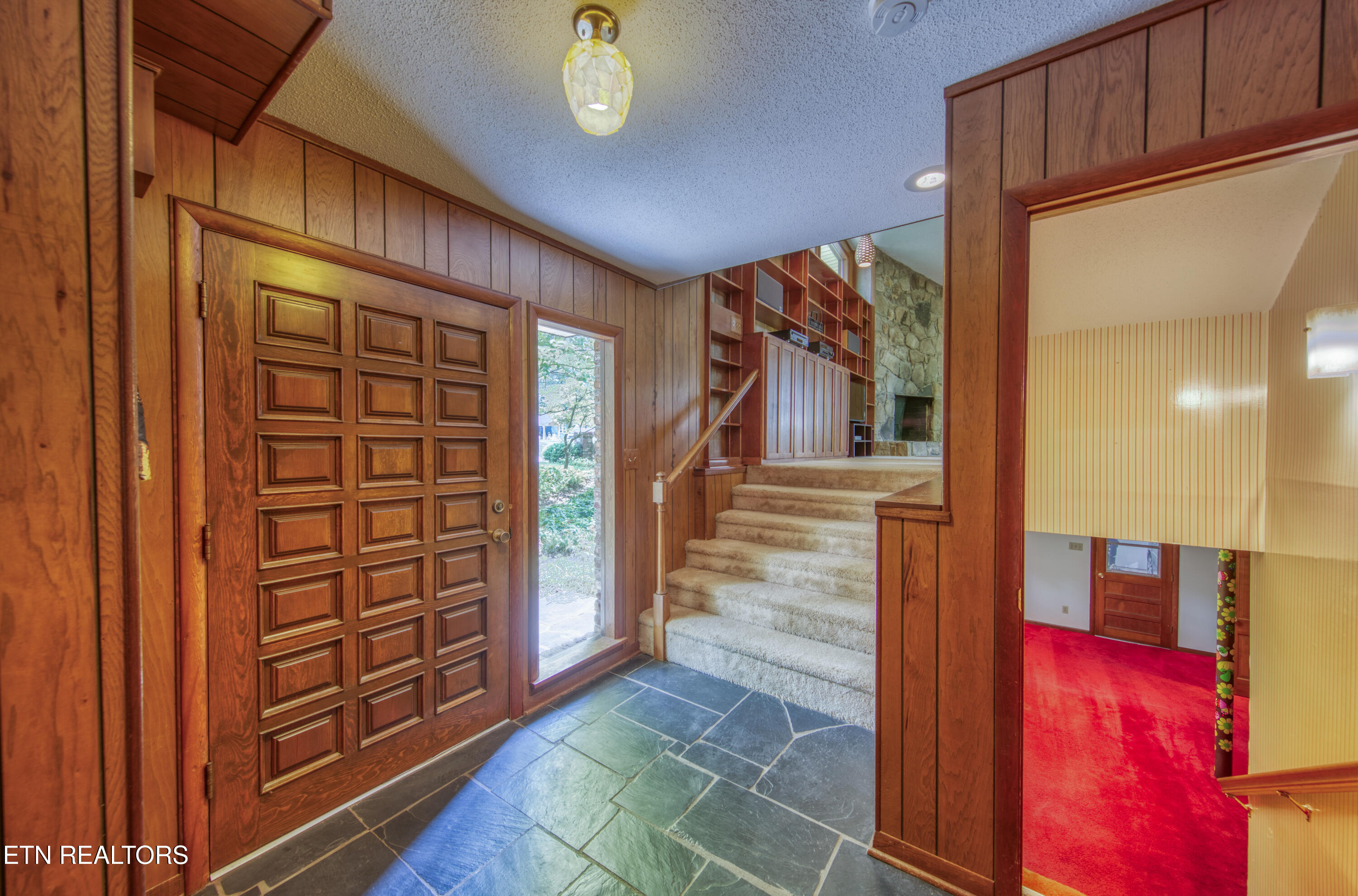 1014 W Outer Drive Oak Ridge TN 37830