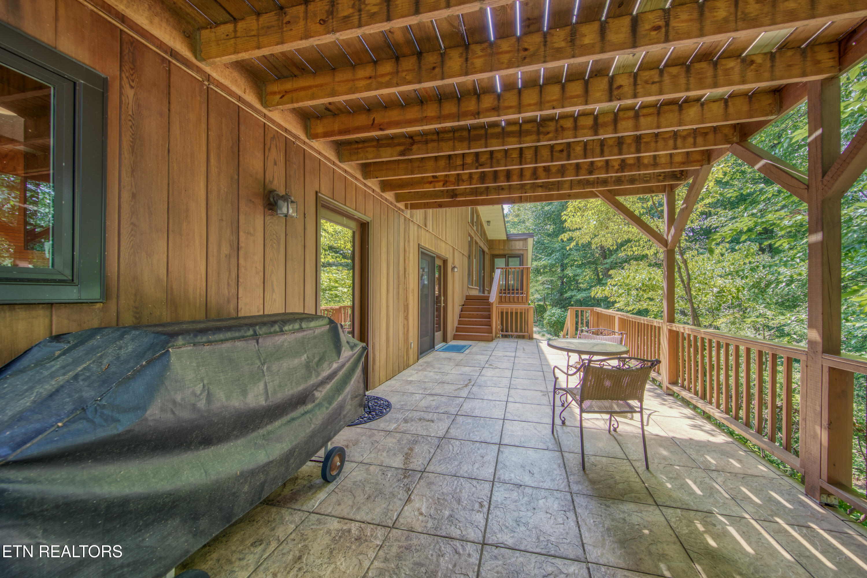 1014 W Outer Drive Oak Ridge TN 37830