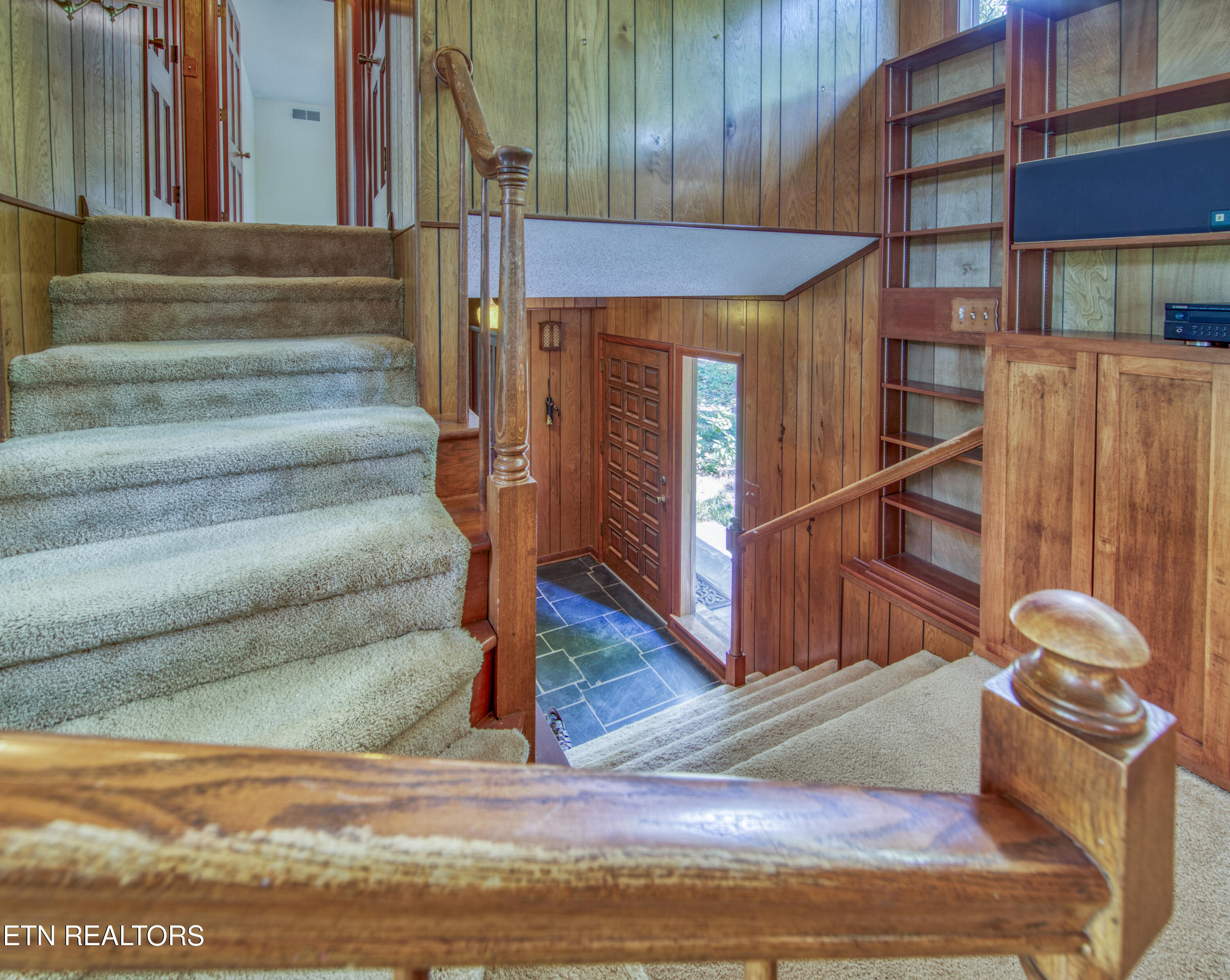 1014 W Outer Drive Oak Ridge TN 37830