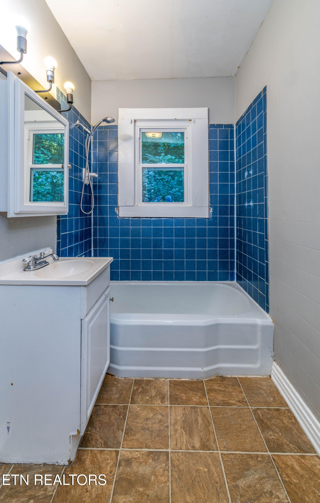 120 Holston Court Knoxville TN 37914