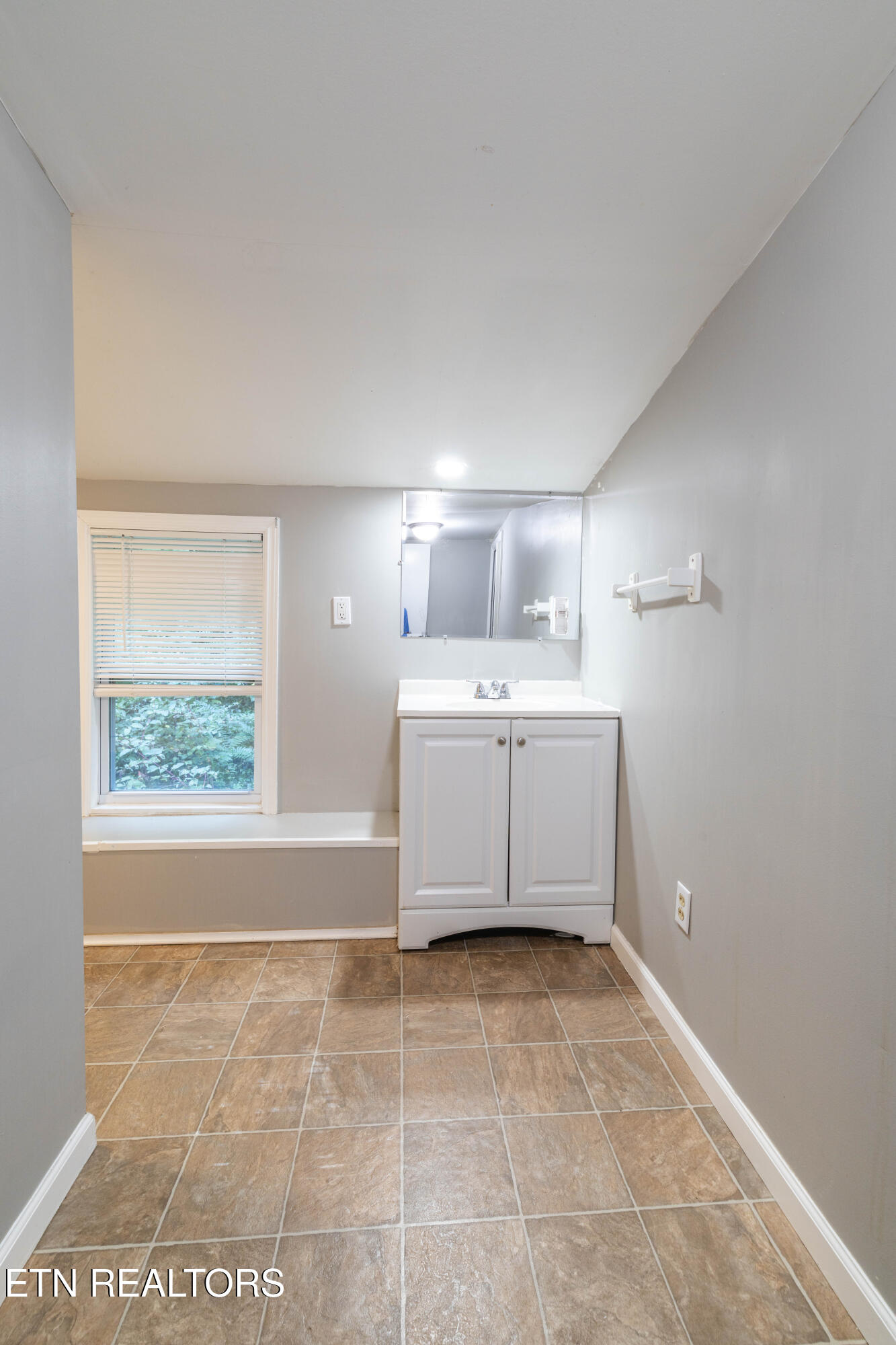 120 Holston Court Knoxville TN 37914