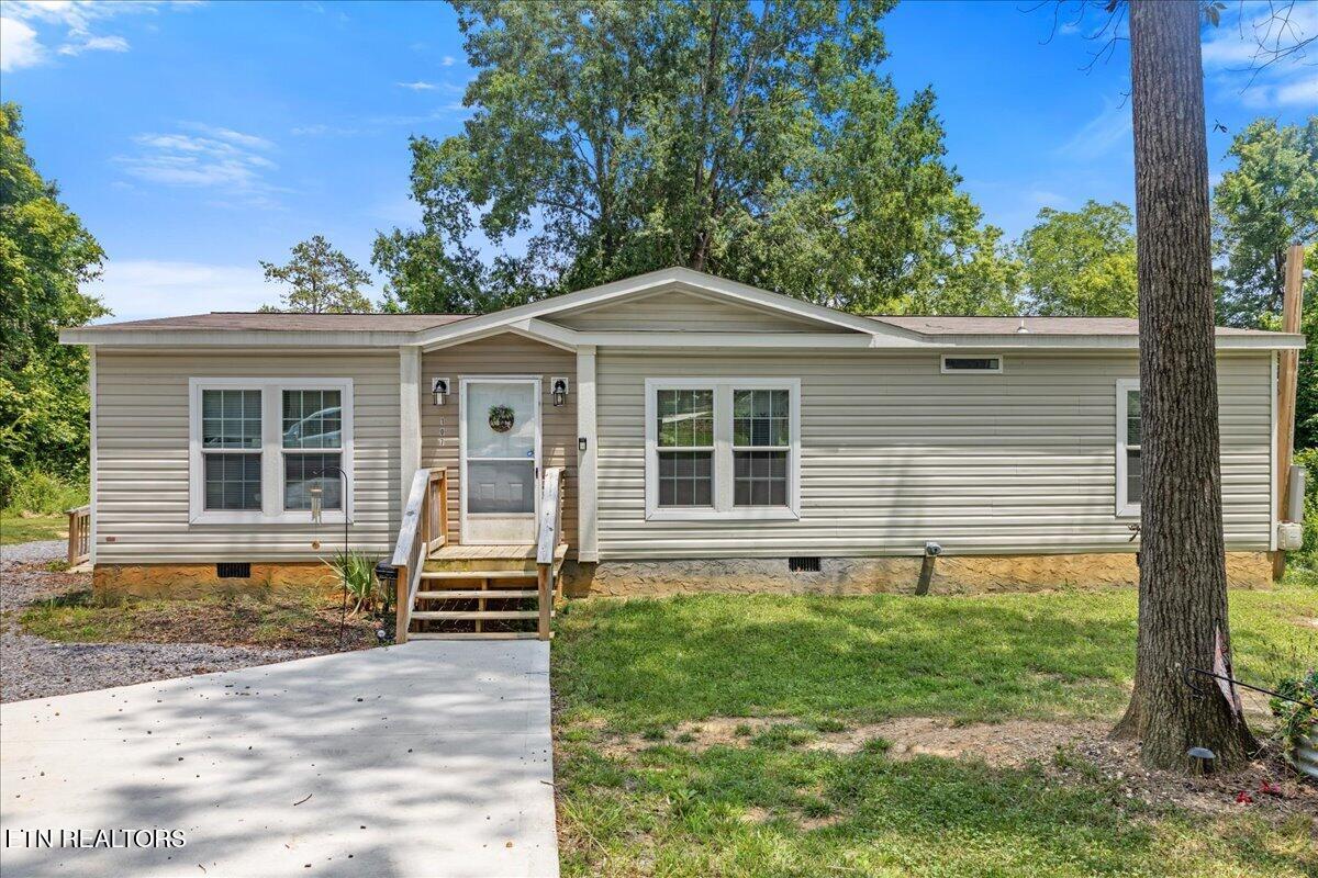 107 Alabama Avenue Etowah TN 37331