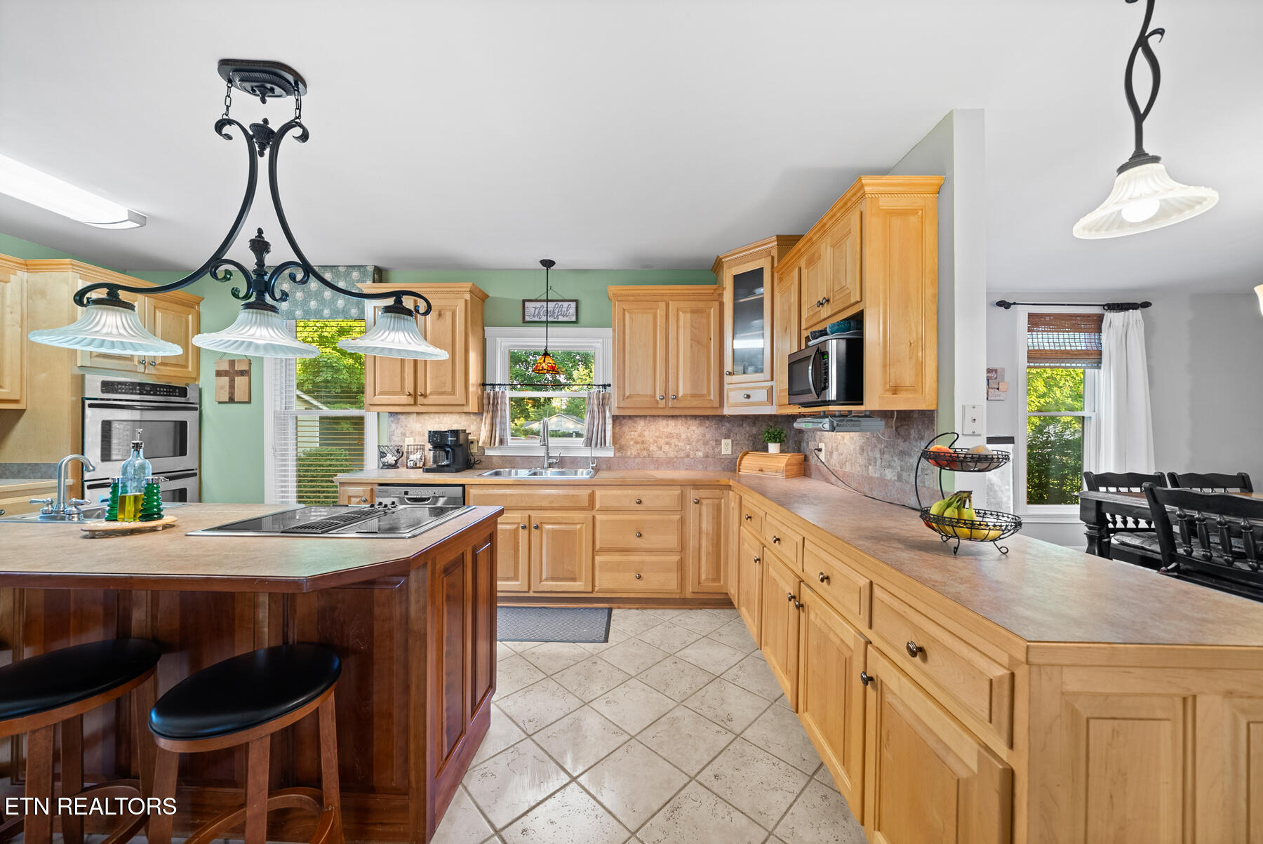206 W Cleveland Avenue Monterey TN 38574