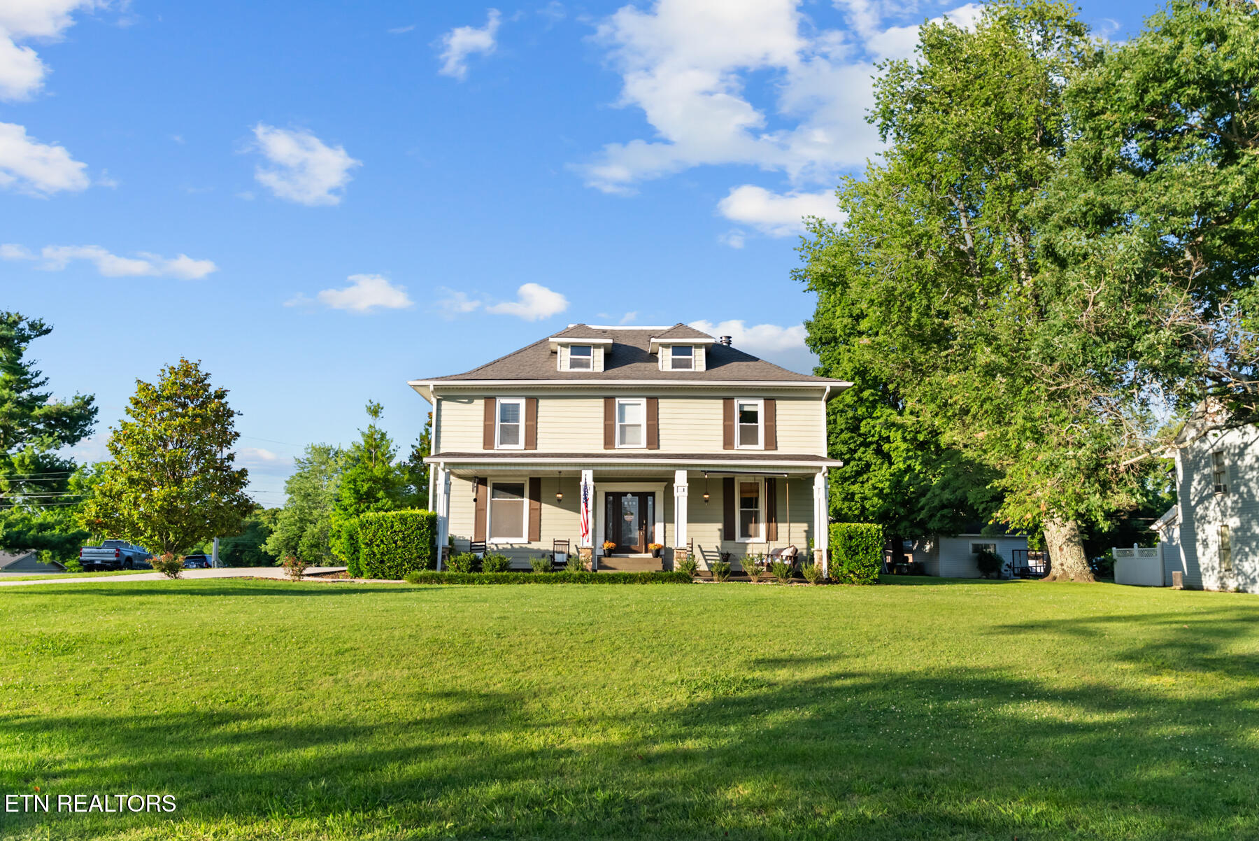 206 W Cleveland Avenue Monterey TN 38574