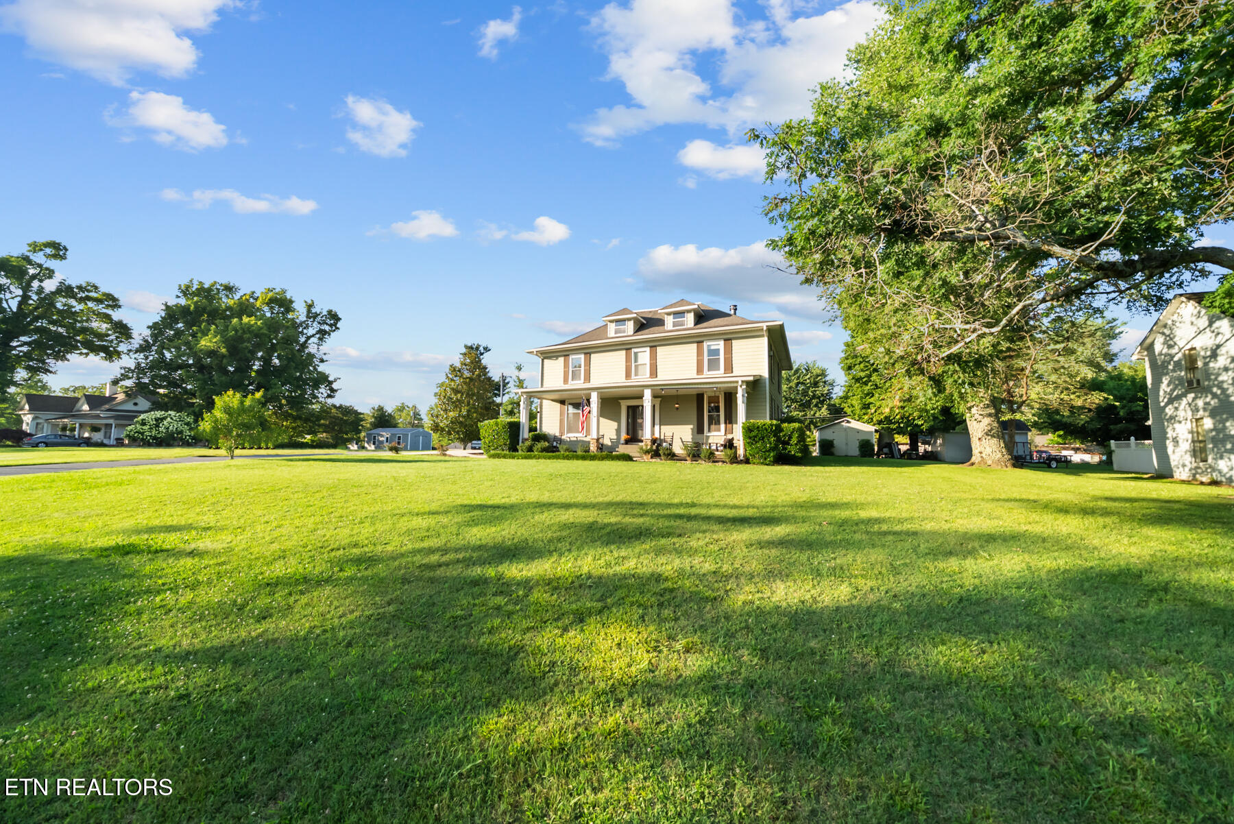 206 W Cleveland Avenue Monterey TN 38574
