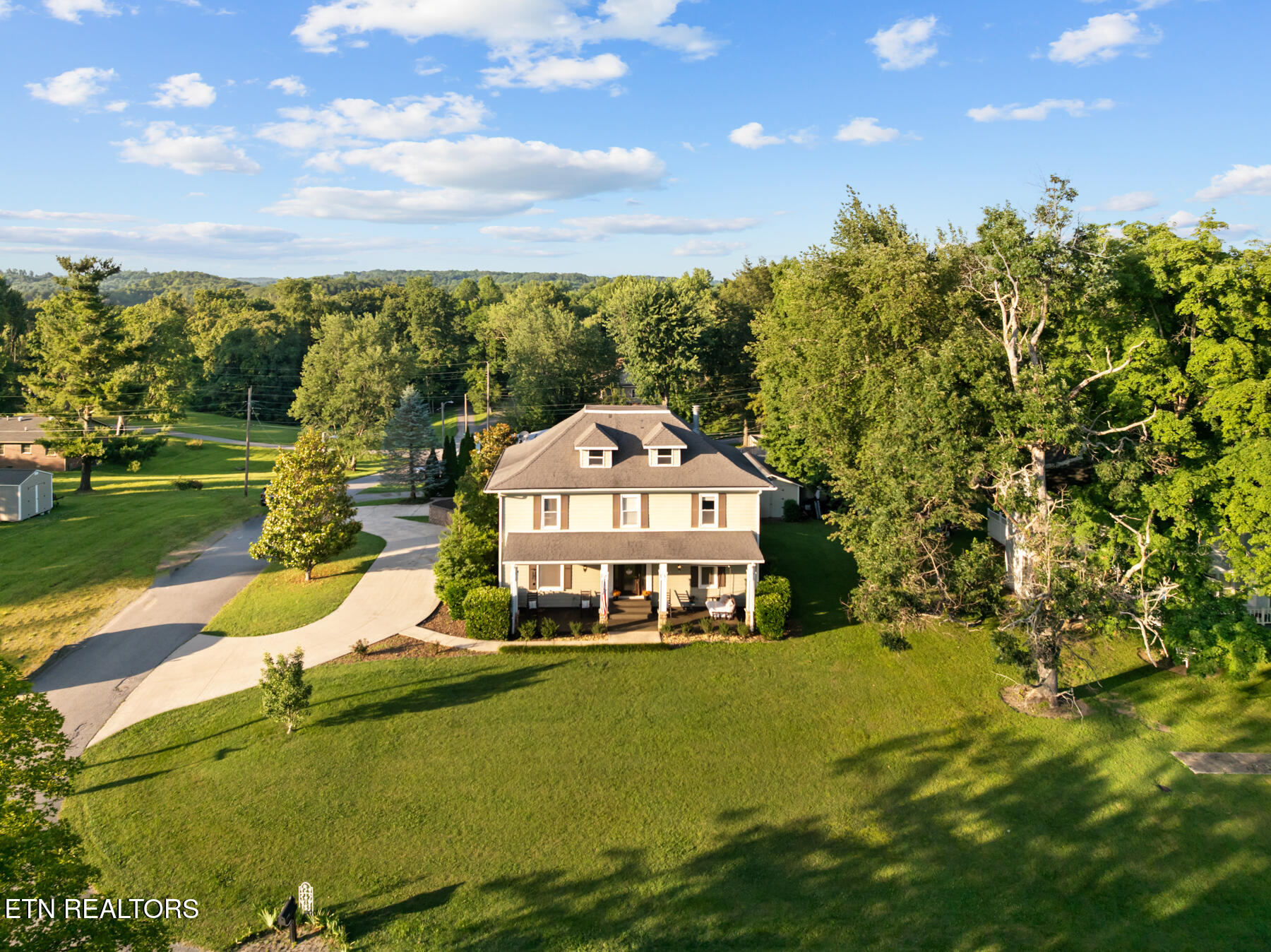 206 W Cleveland Avenue Monterey TN 38574