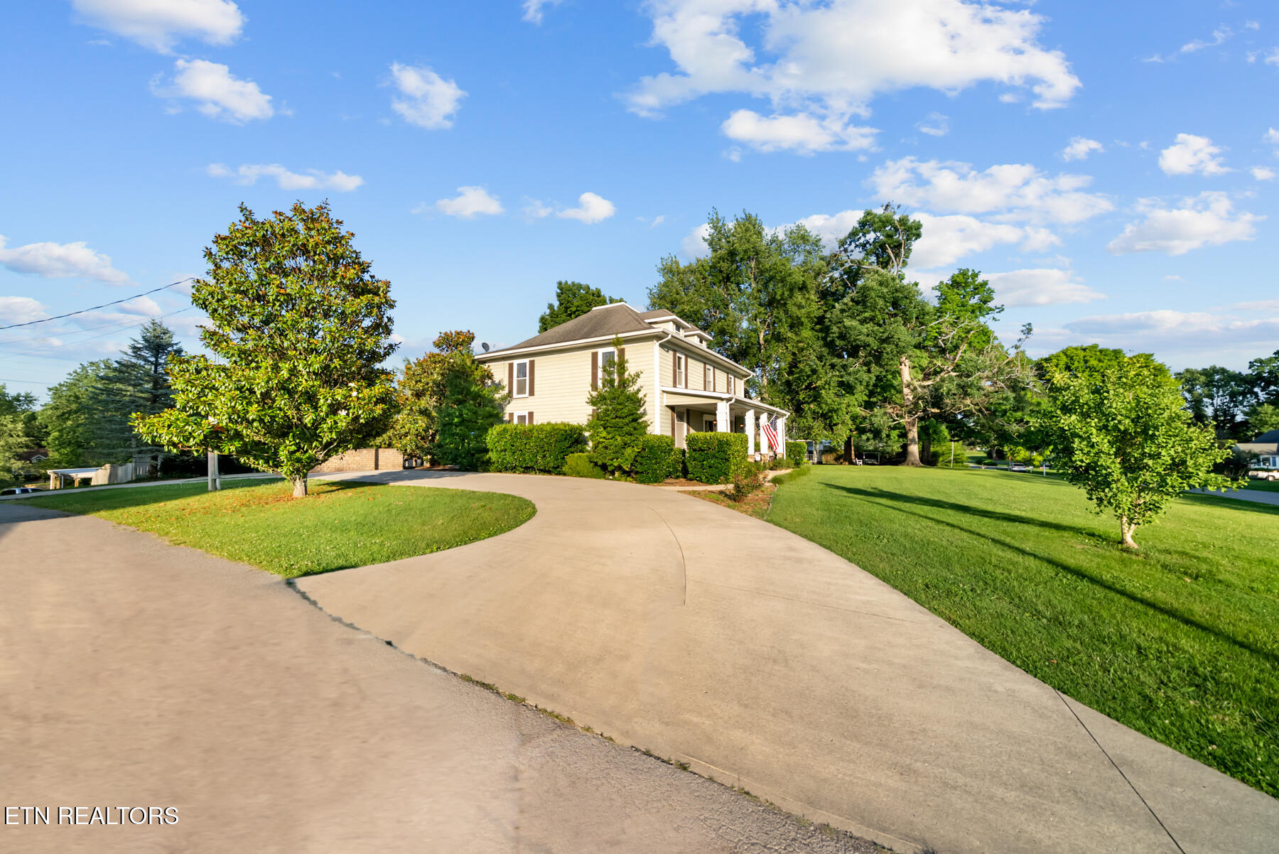 206 W Cleveland Avenue Monterey TN 38574