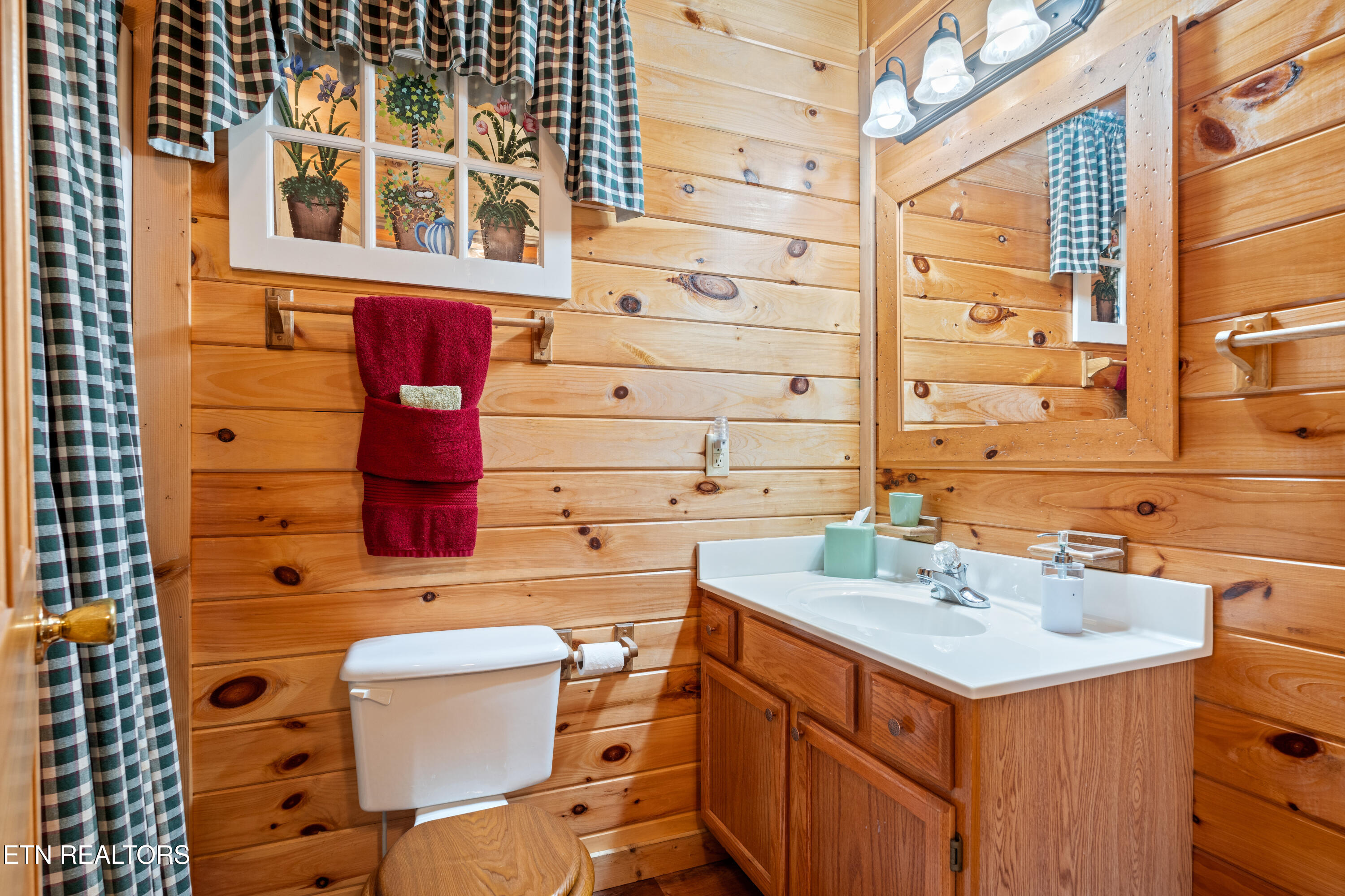 2234 Eagle Feather Drive Sevierville TN 37876