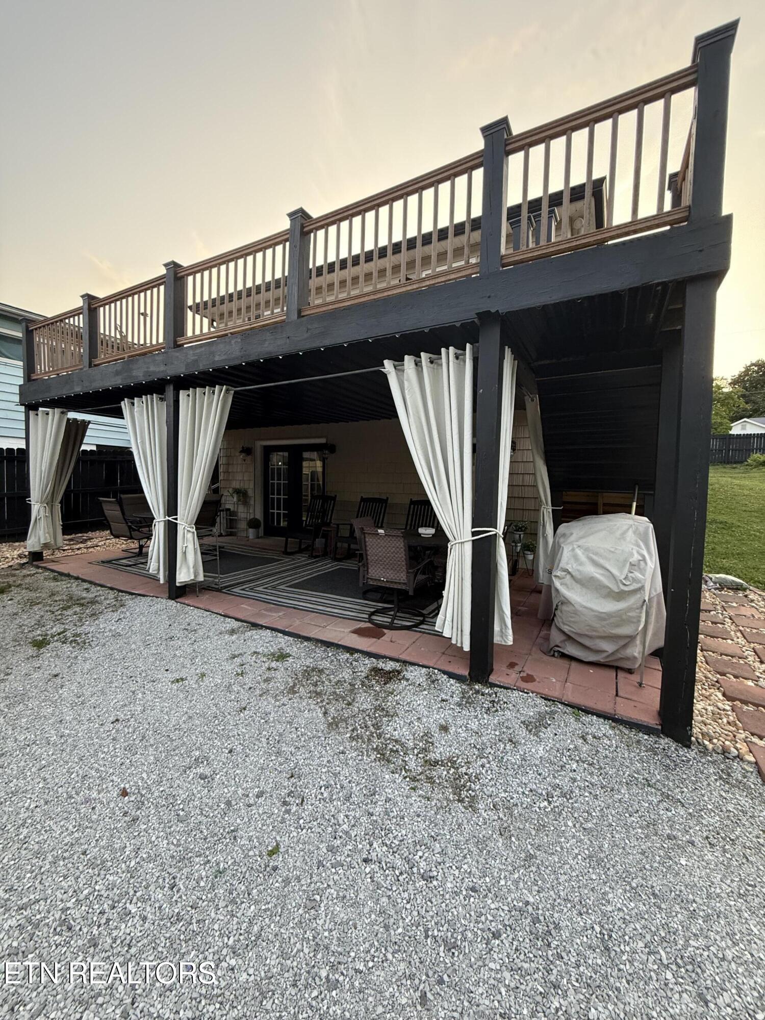 925 Medaris Street Clinton TN 37716