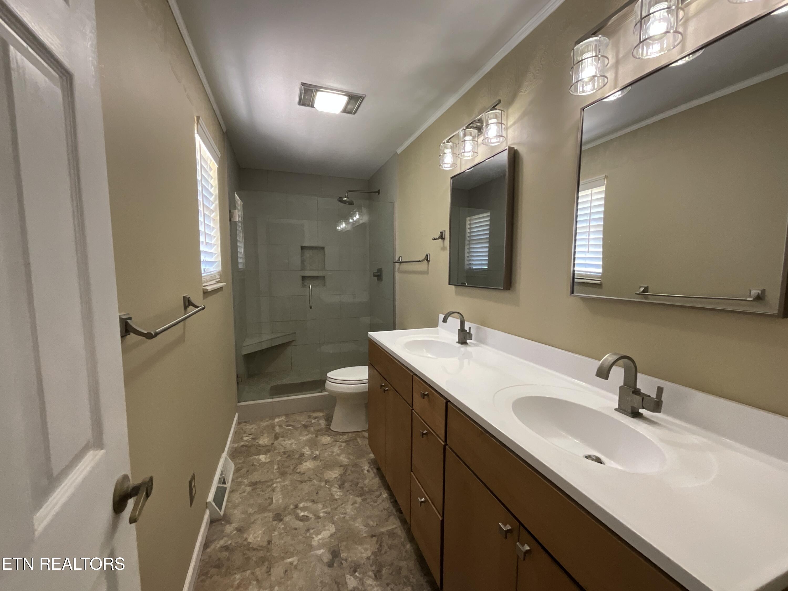 651 River Road Kingston TN 37763