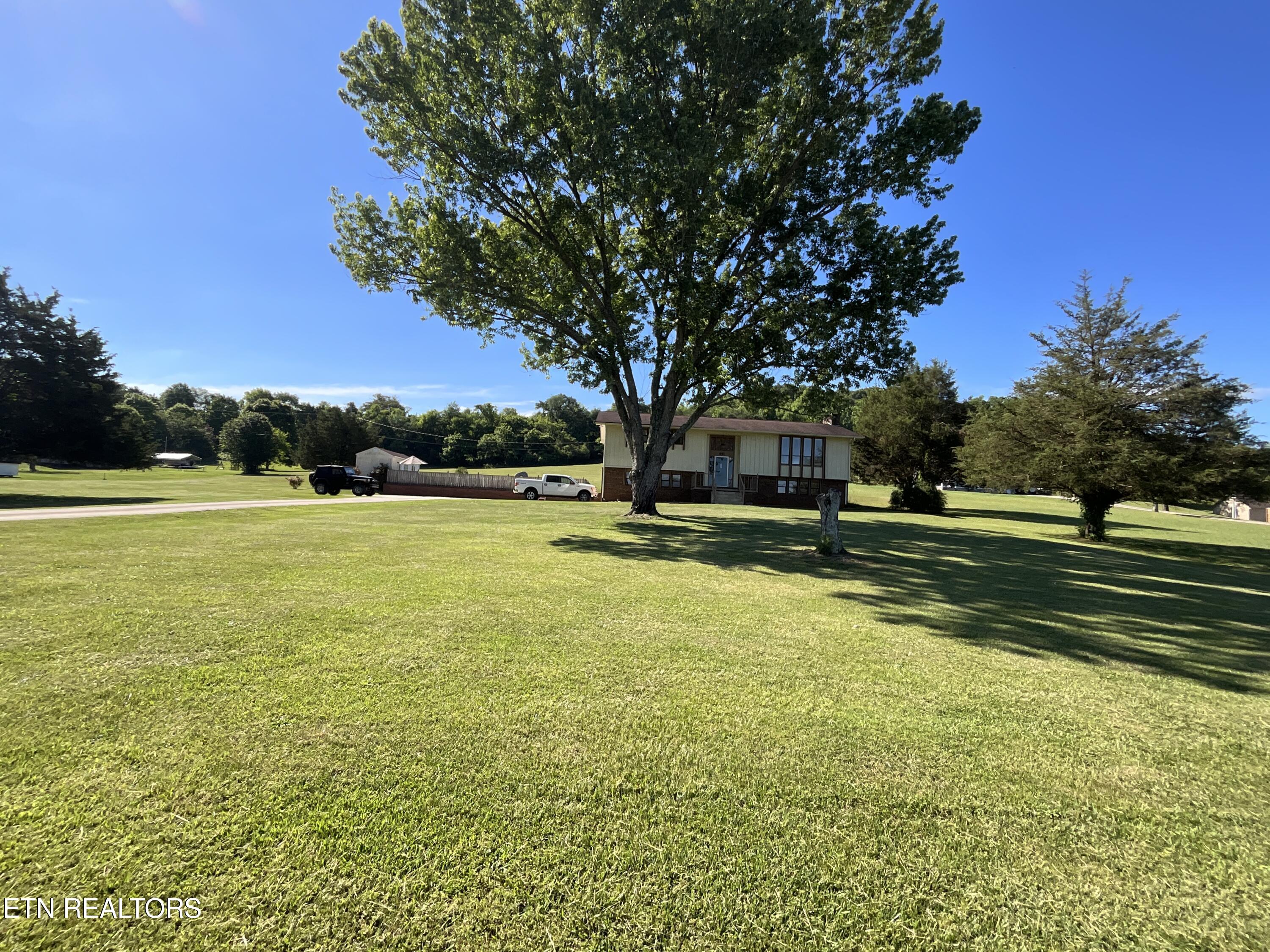 651 River Road Kingston TN 37763