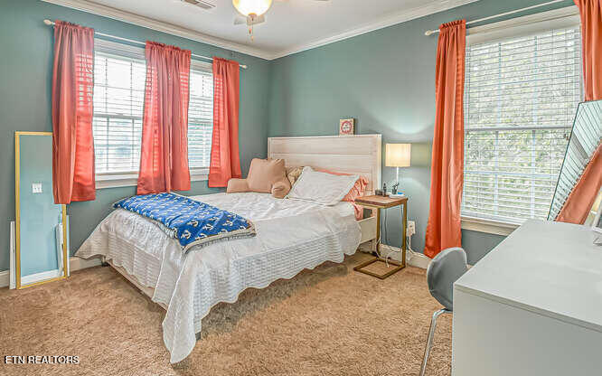 515 Oak Landing Lane Knoxville TN 37934