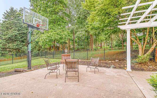 515 Oak Landing Lane Knoxville TN 37934