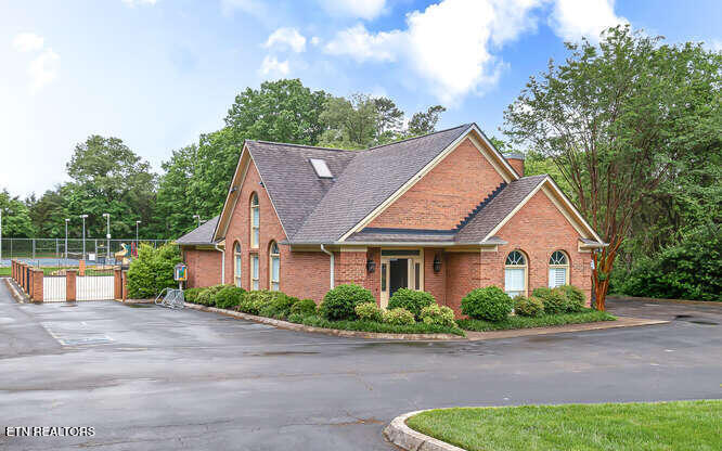 515 Oak Landing Lane Knoxville TN 37934