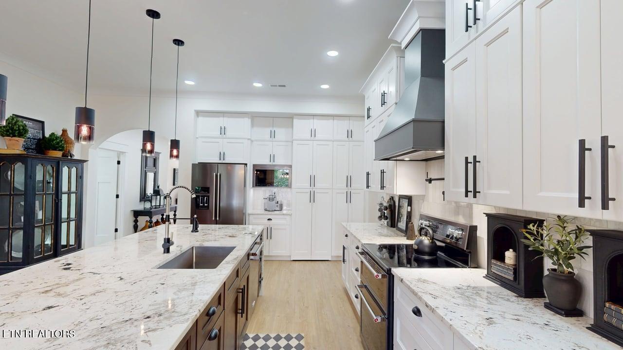142 Amohi Way Loudon TN 37774