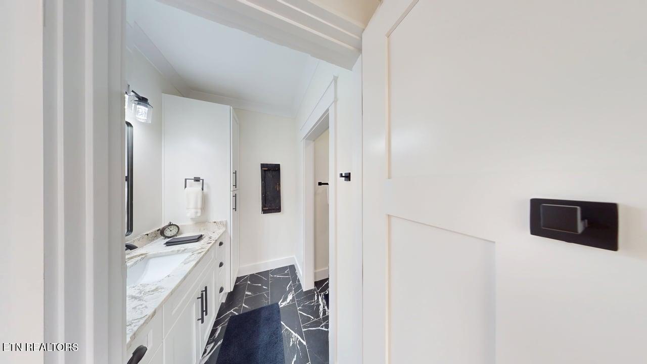 142 Amohi Way Loudon TN 37774