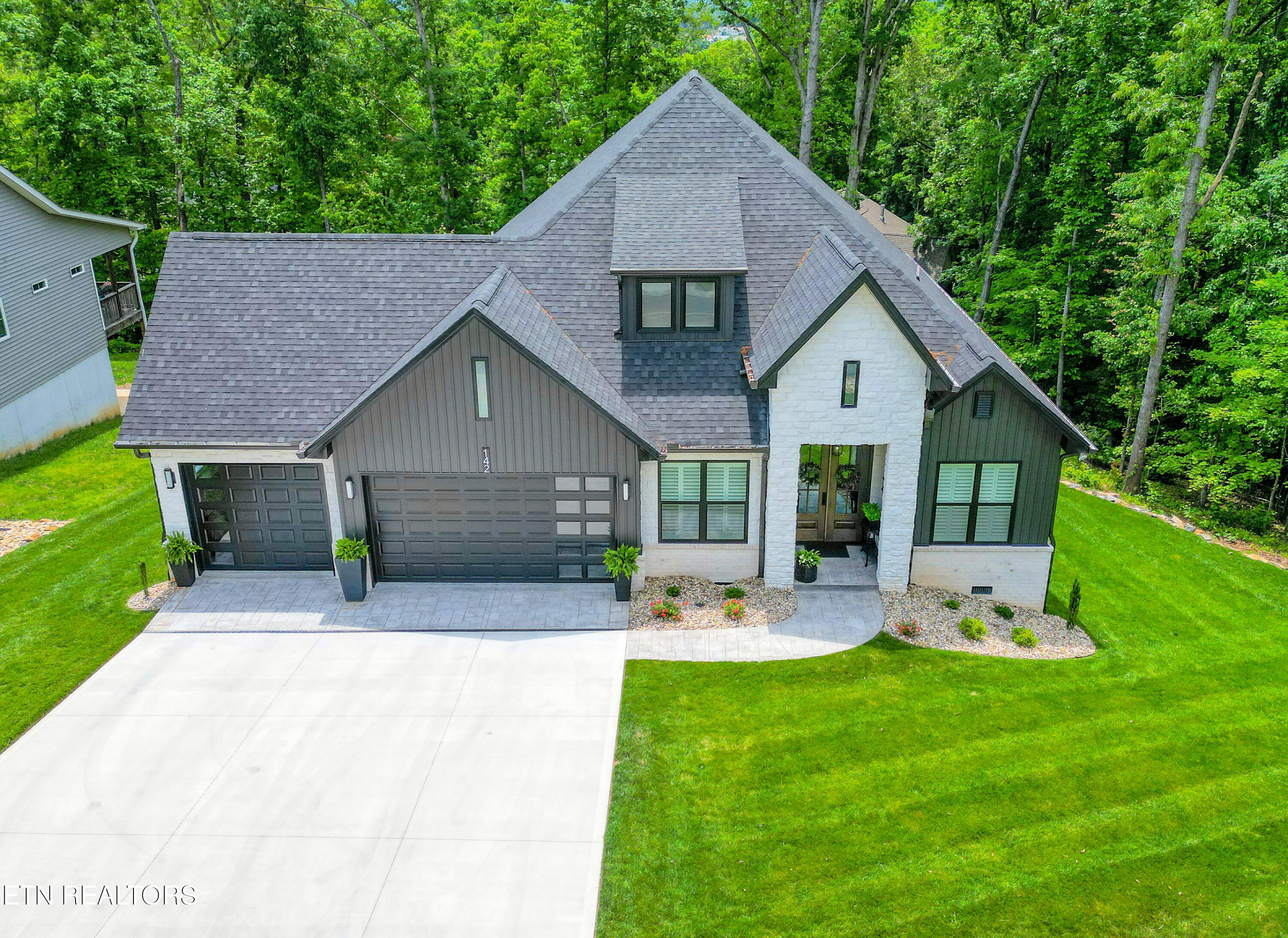 142 Amohi Way Loudon TN 37774