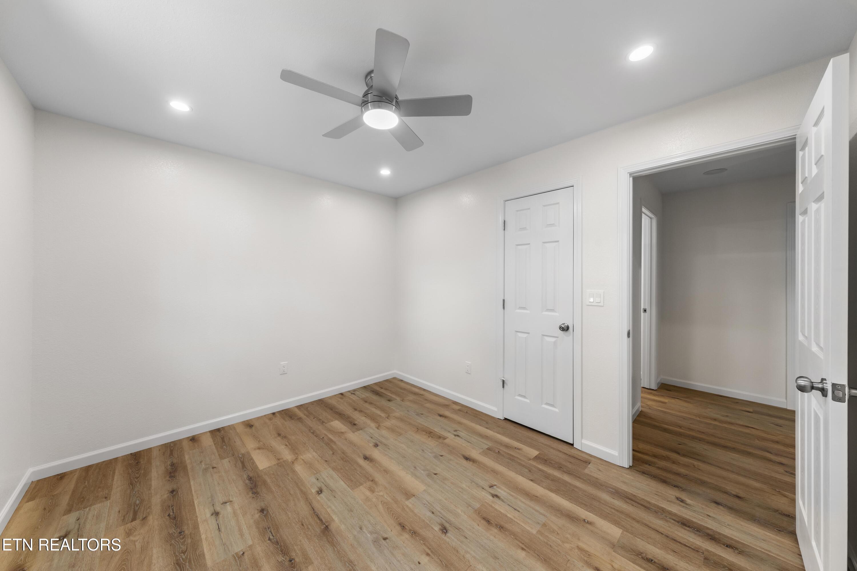 410 W Hemlock Street Lafollette TN 37766