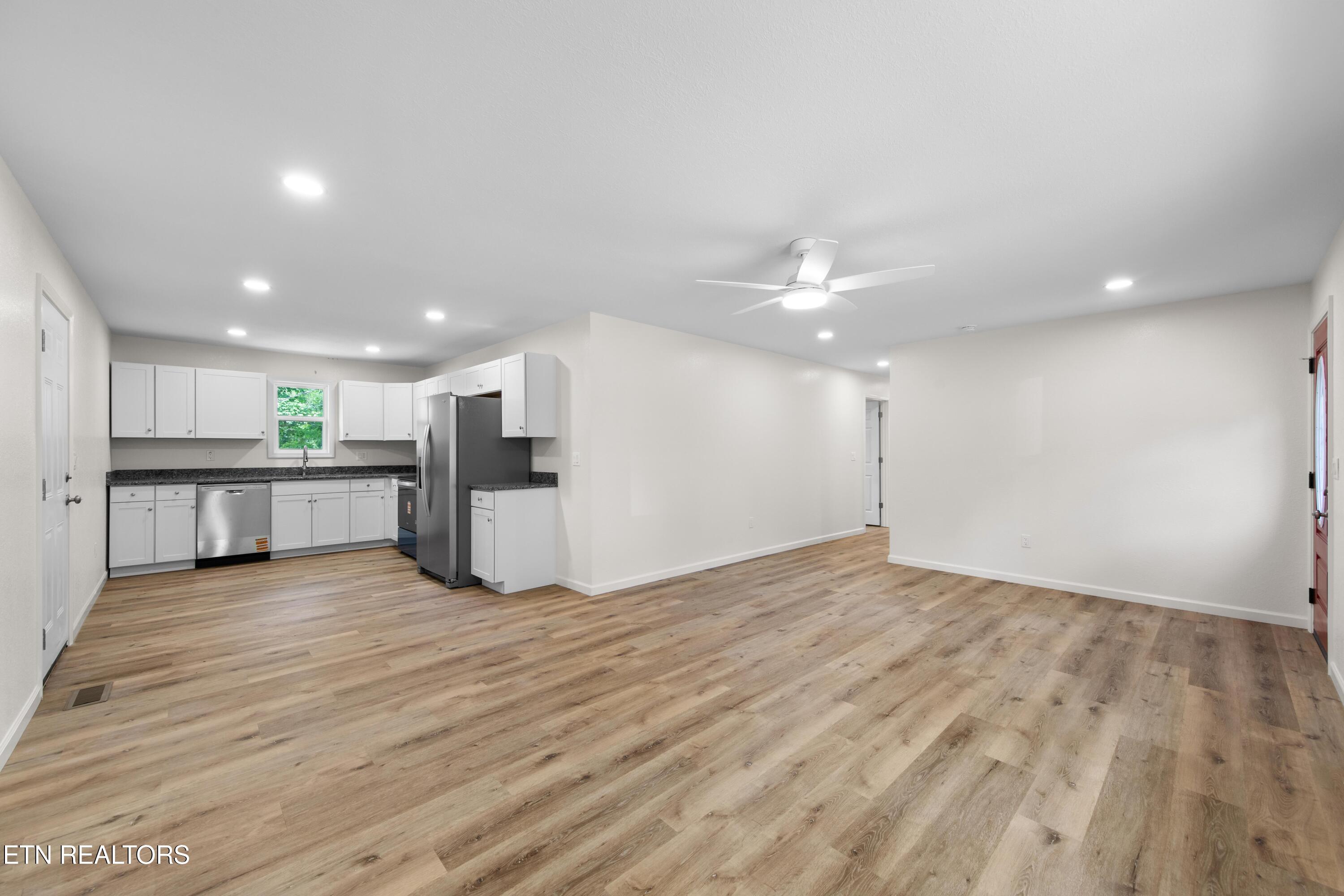 410 W Hemlock Street Lafollette TN 37766