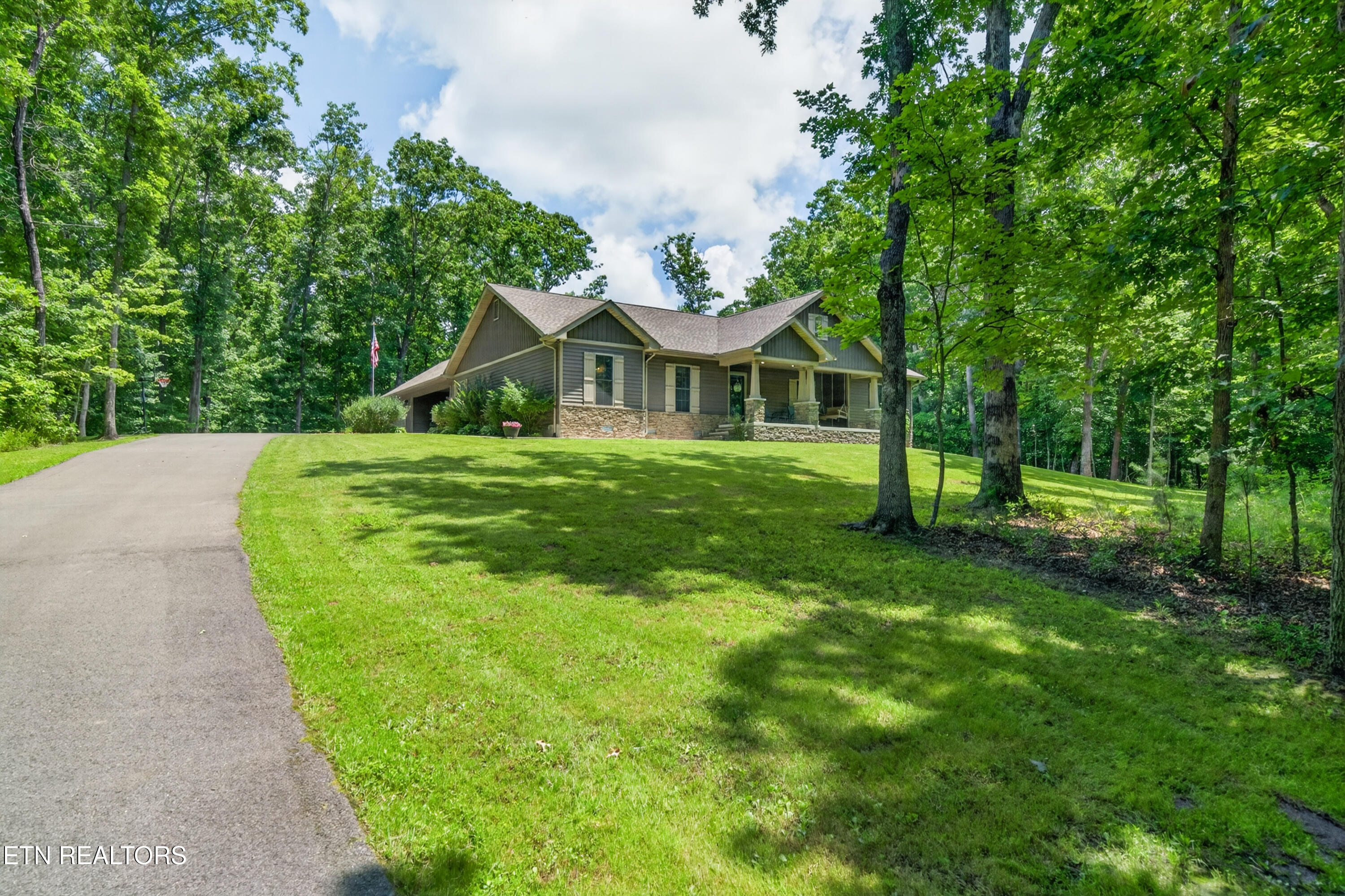69 Winding Way Monterey TN 38574