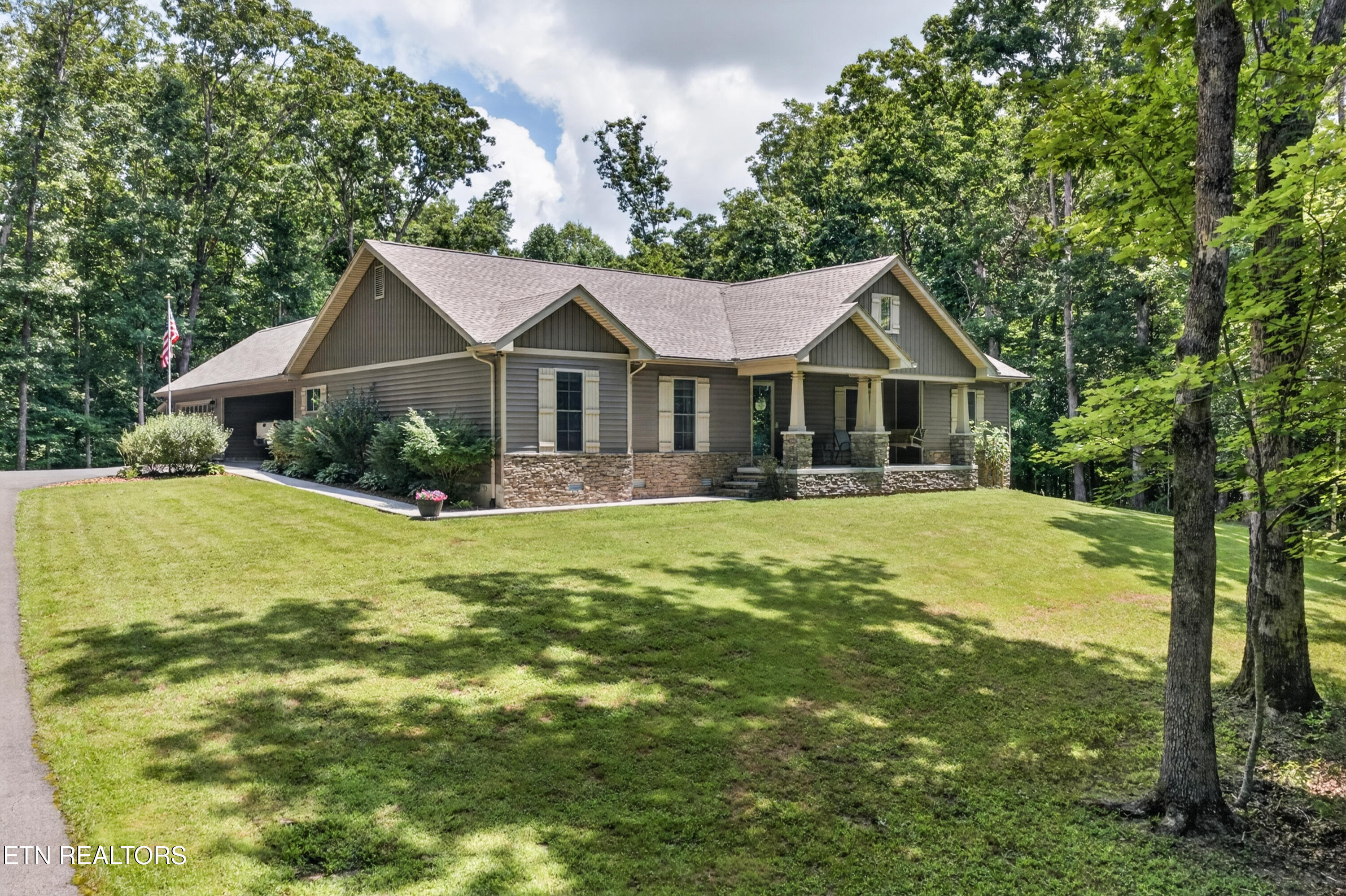 69 Winding Way Monterey TN 38574