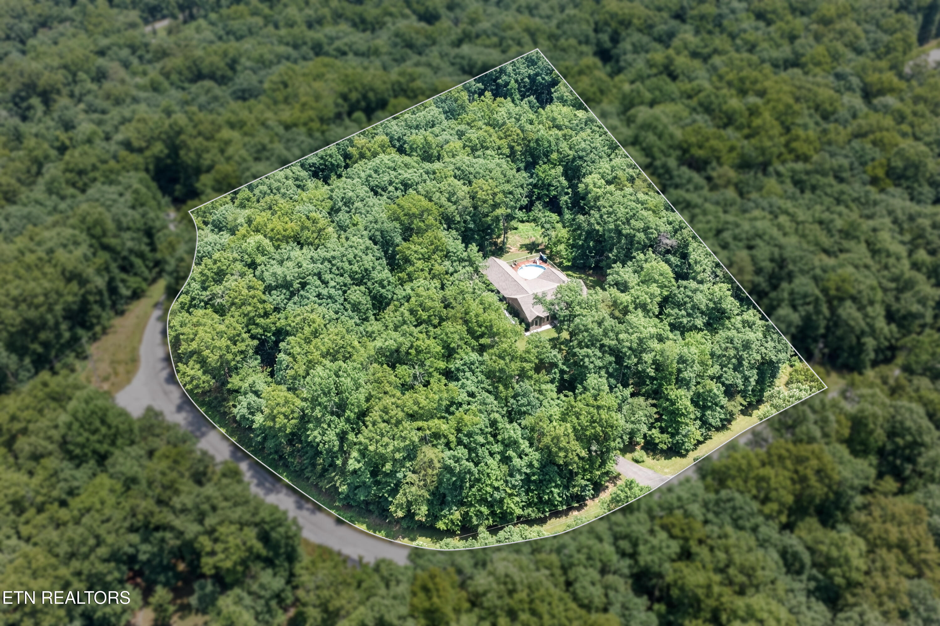 69 Winding Way Monterey TN 38574