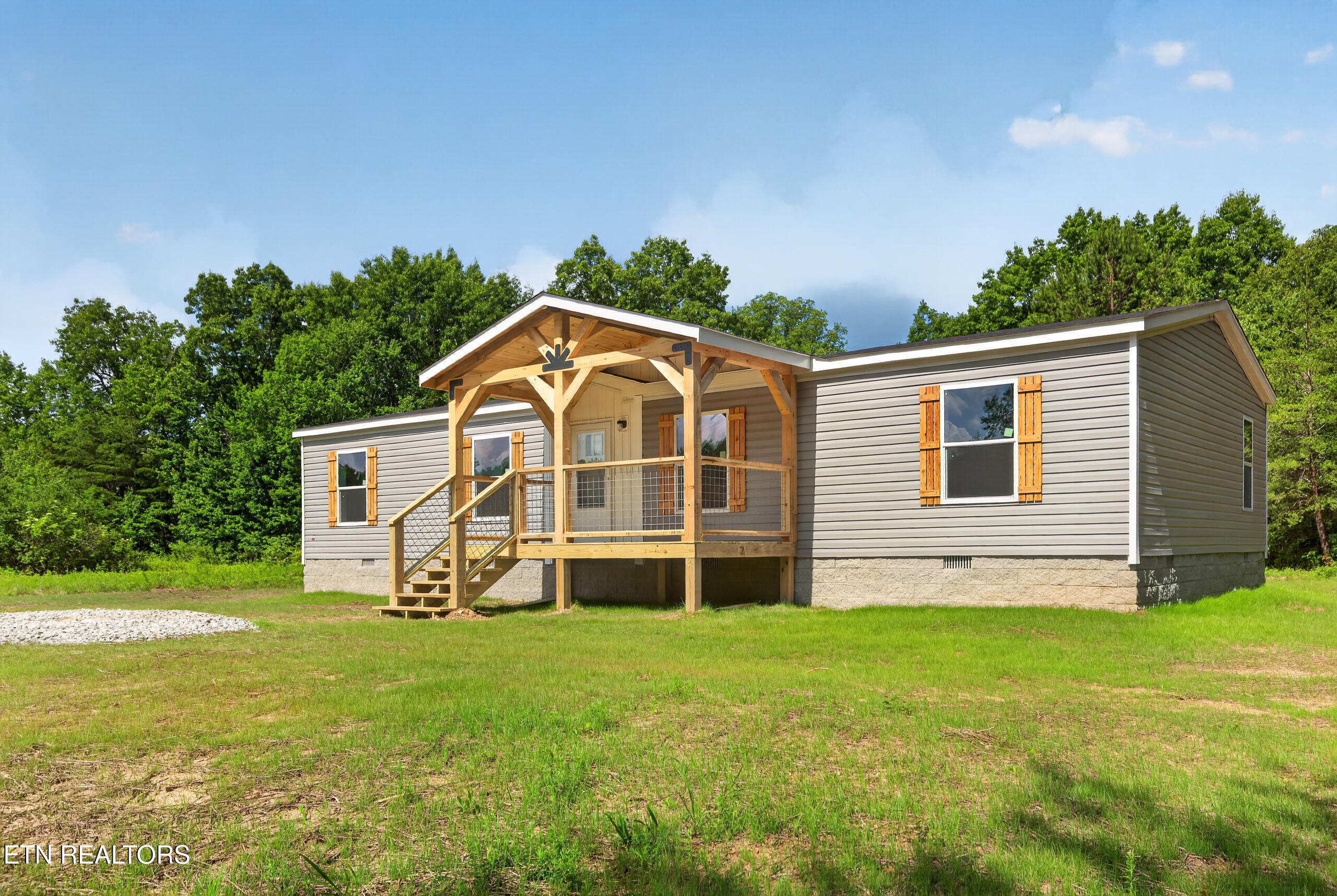 1090 Bill Black Road Clarkrange TN 38553