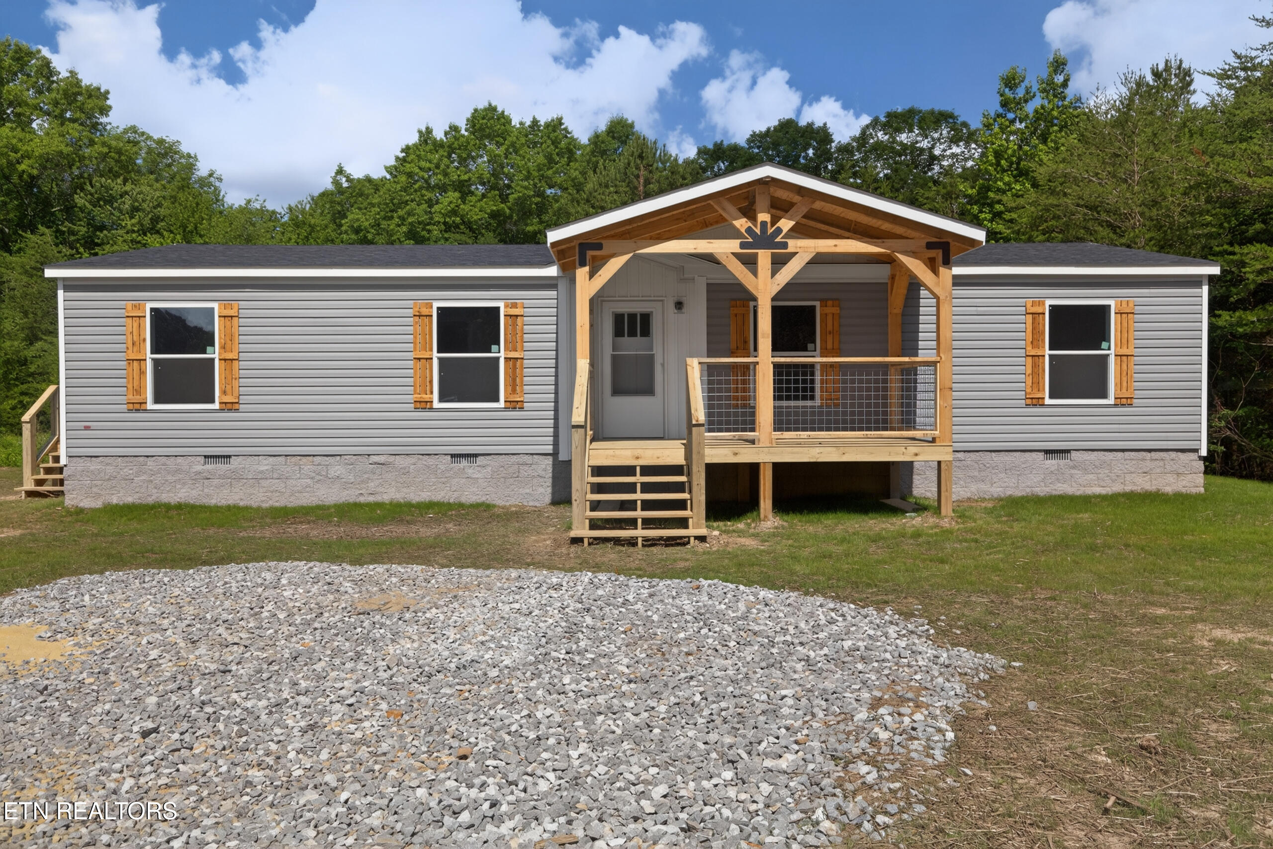 1090 Bill Black Road Clarkrange TN 38553