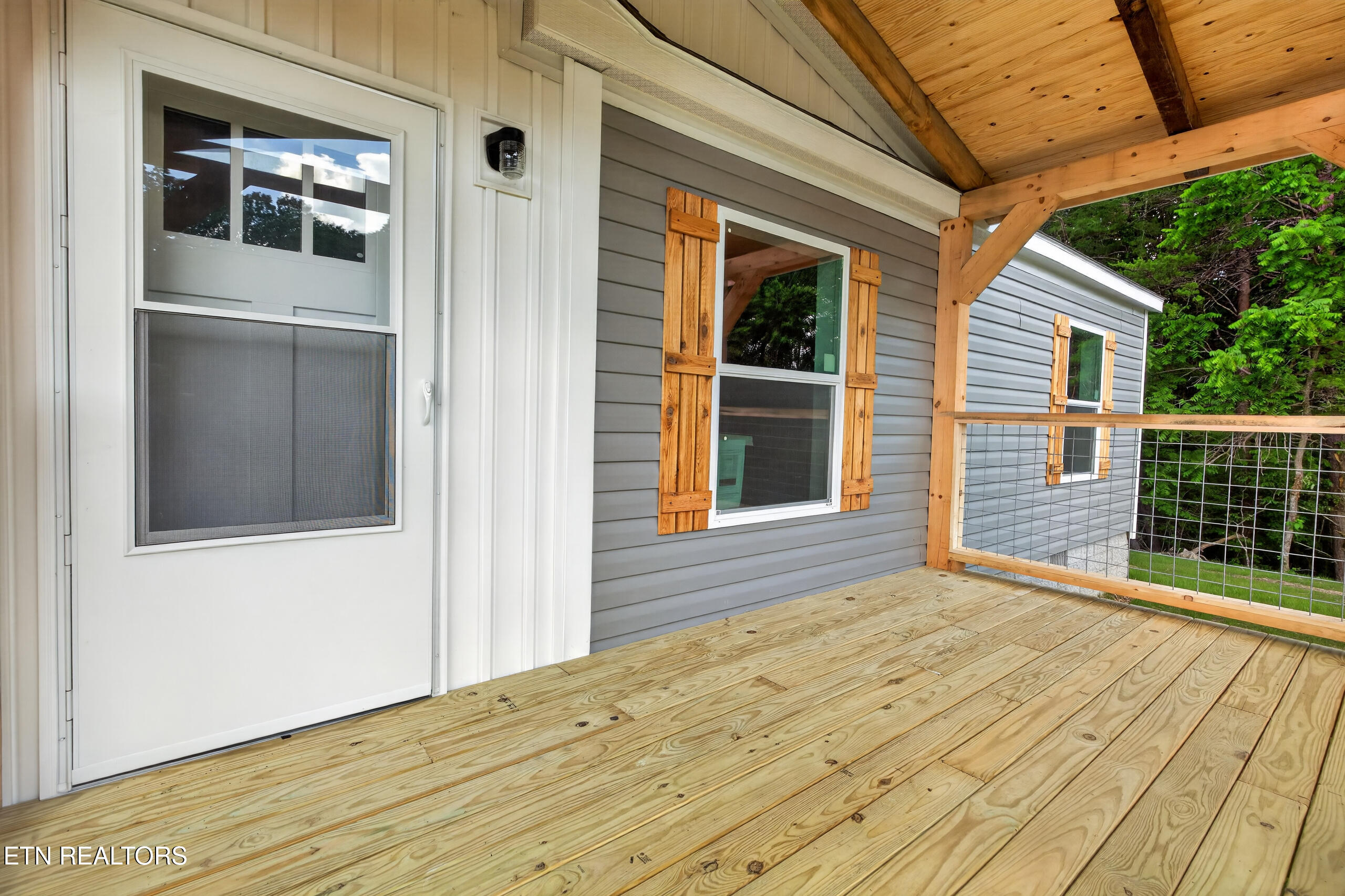 1090 Bill Black Road Clarkrange TN 38553