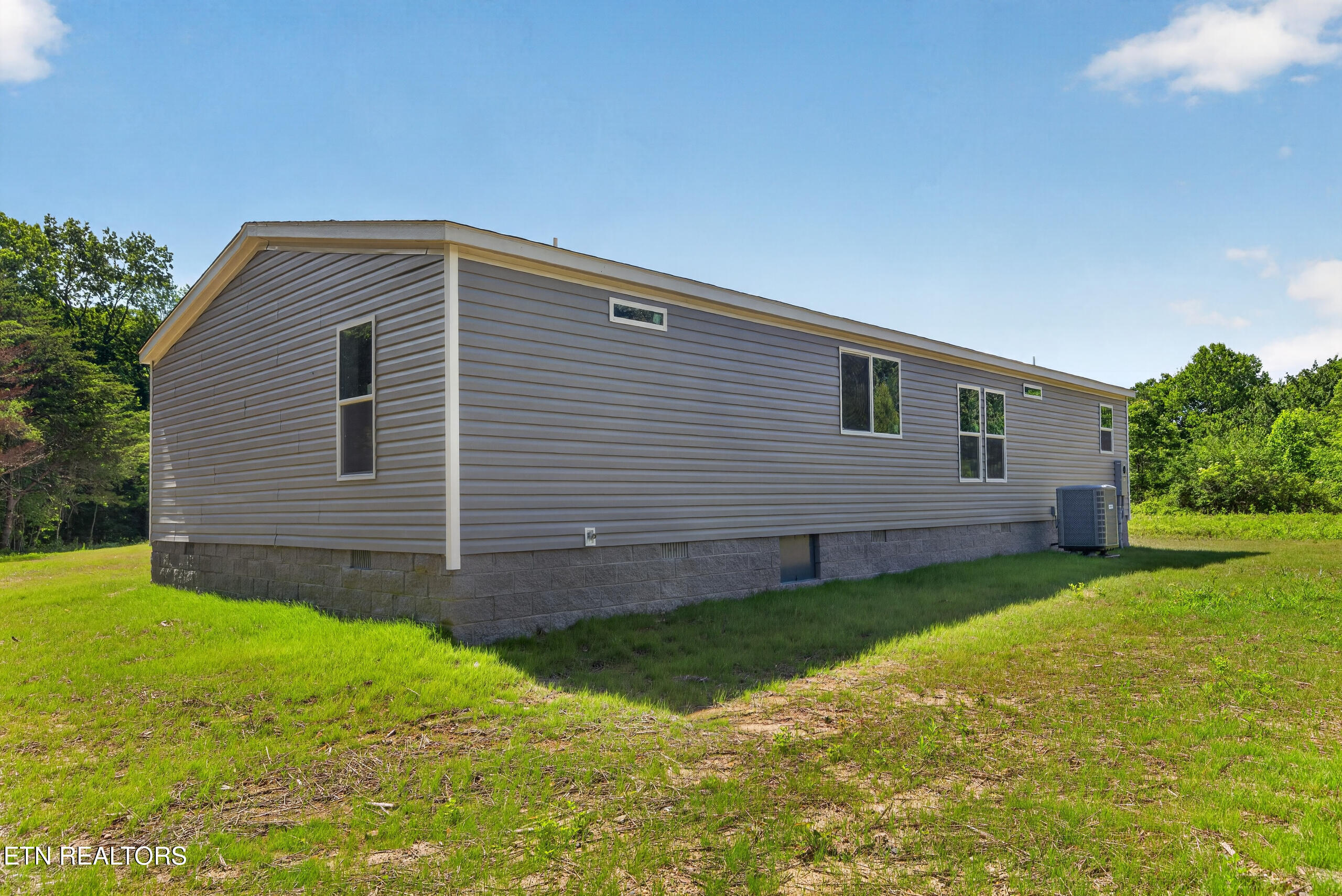1090 Bill Black Road Clarkrange TN 38553