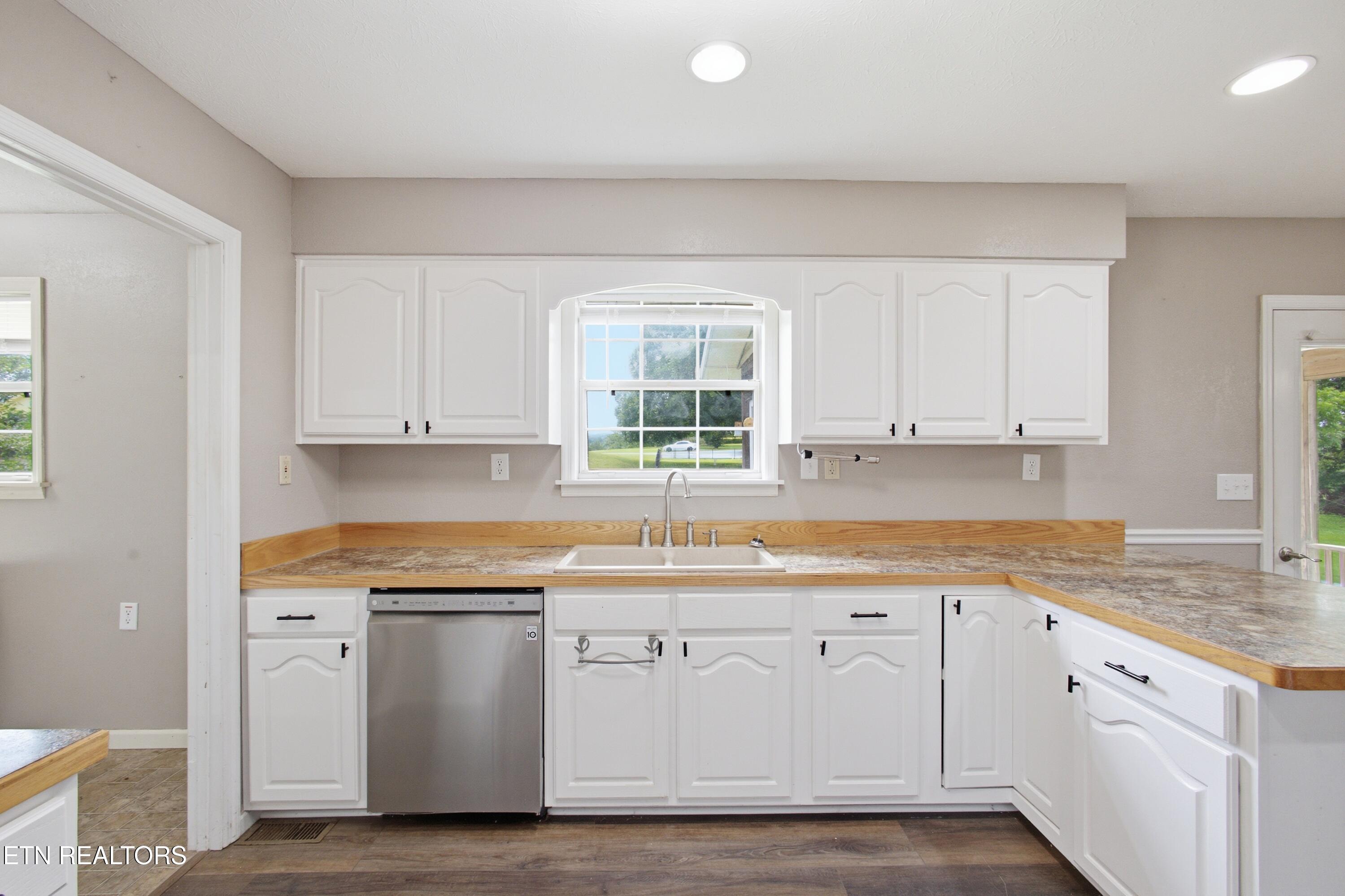 316 Sunrise Drive Kingston TN 37763