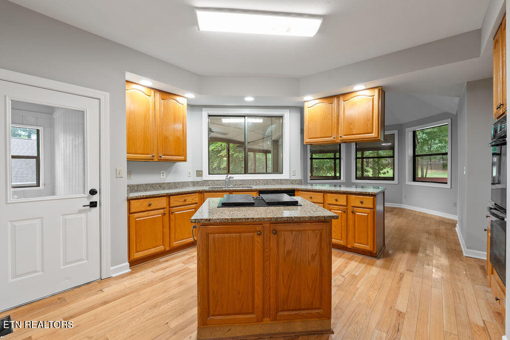121 Inata Circle Loudon TN 37774