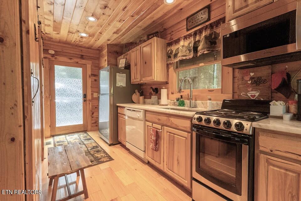 2208 Spurling Way Sevierville TN 37862