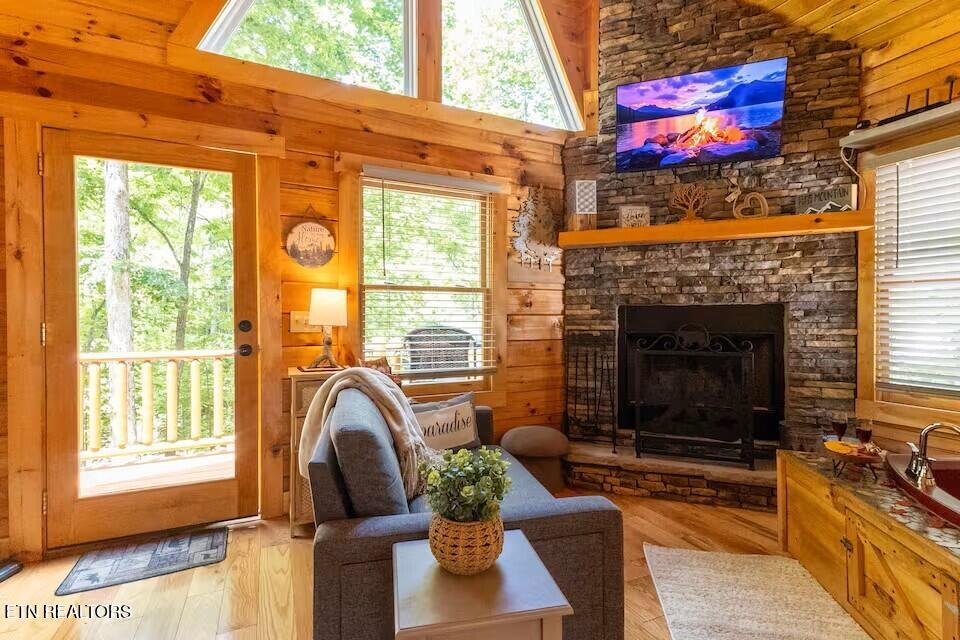 2208 Spurling Way Sevierville TN 37862