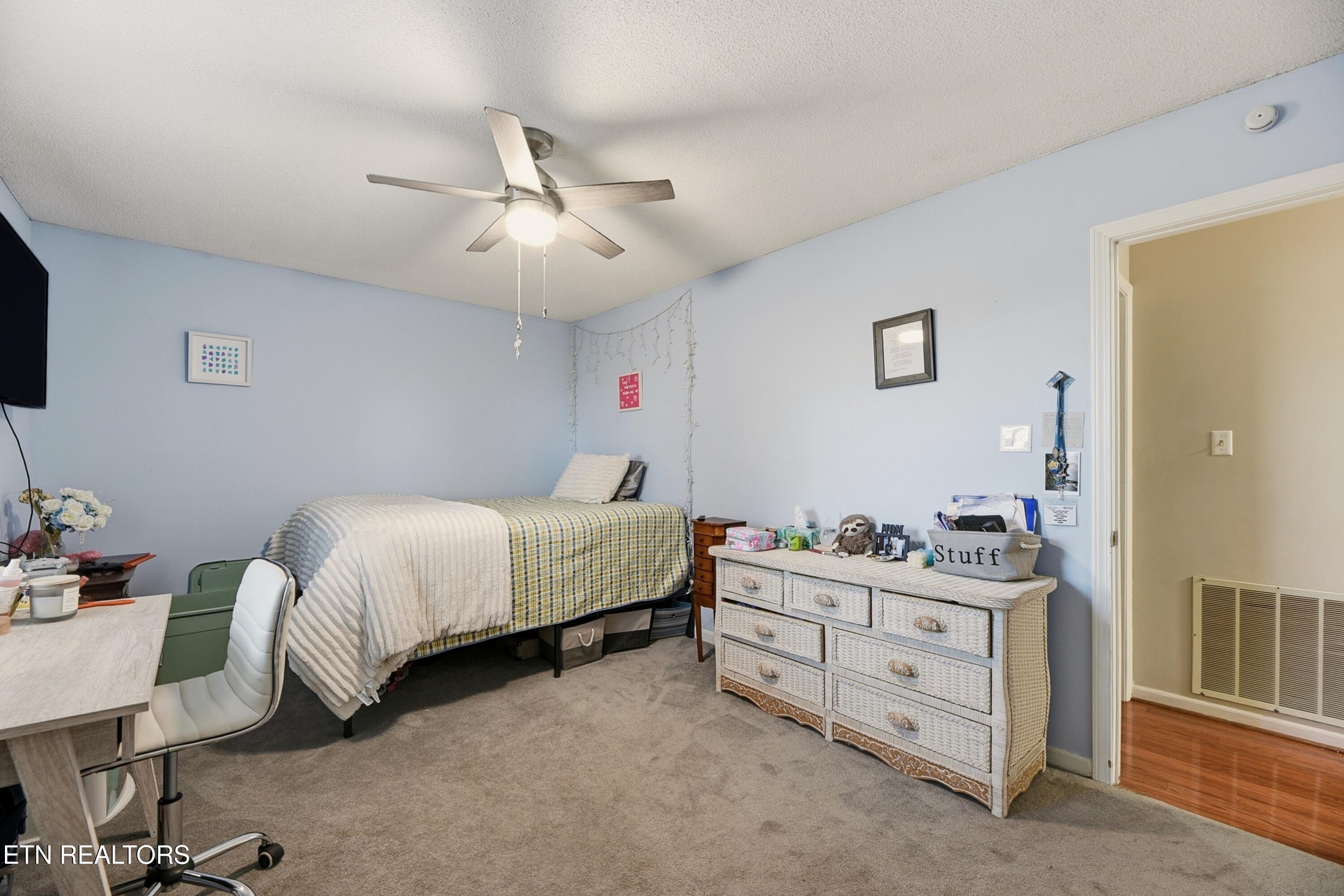 1429 Crestwood Drive Louisville TN 37777