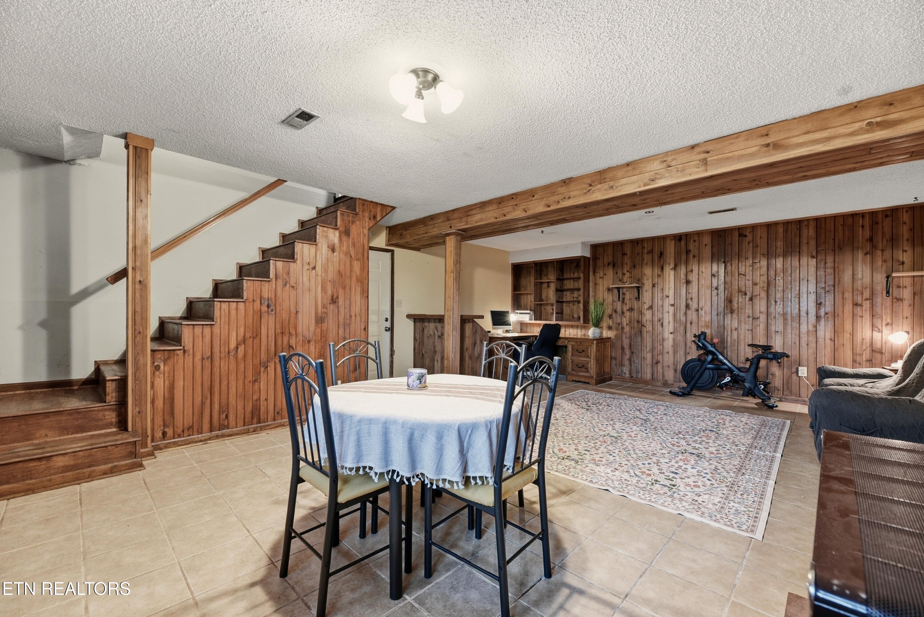 1429 Crestwood Drive Louisville TN 37777